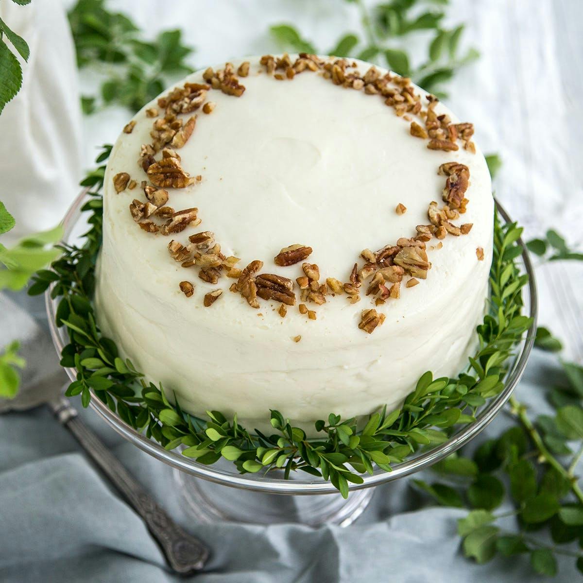 BANANA CREAM CAKE: HOW TO MAKE BANANA CREAM CAKE, WHITE VELVET CAKE, CHOCOLATE  ITALIAN CREAM CAKE RECIPE : BOBBY, JENNIFER: Amazon.com.mx: Libros