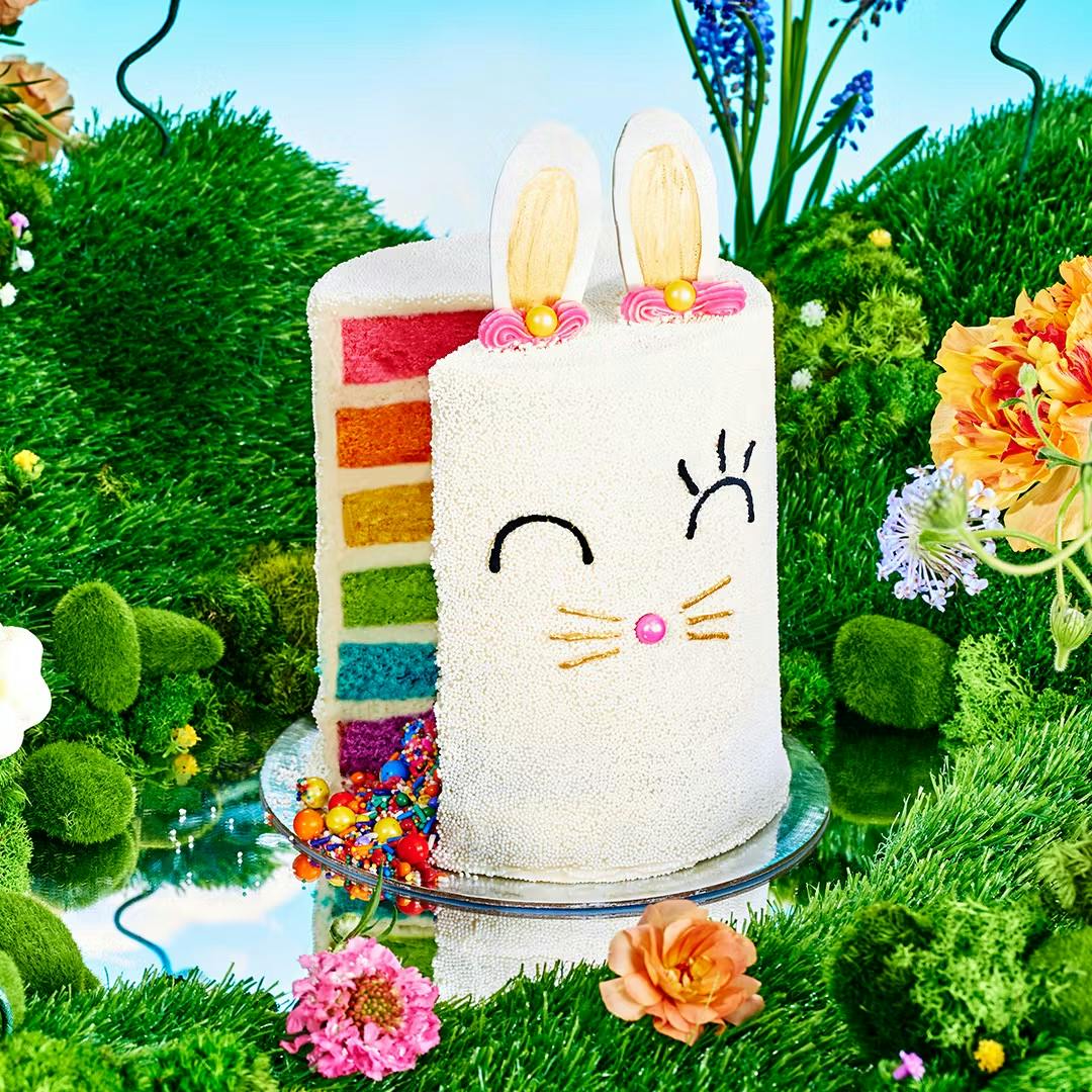 STUNNING & SPRINGY<br>EASTER CAKES