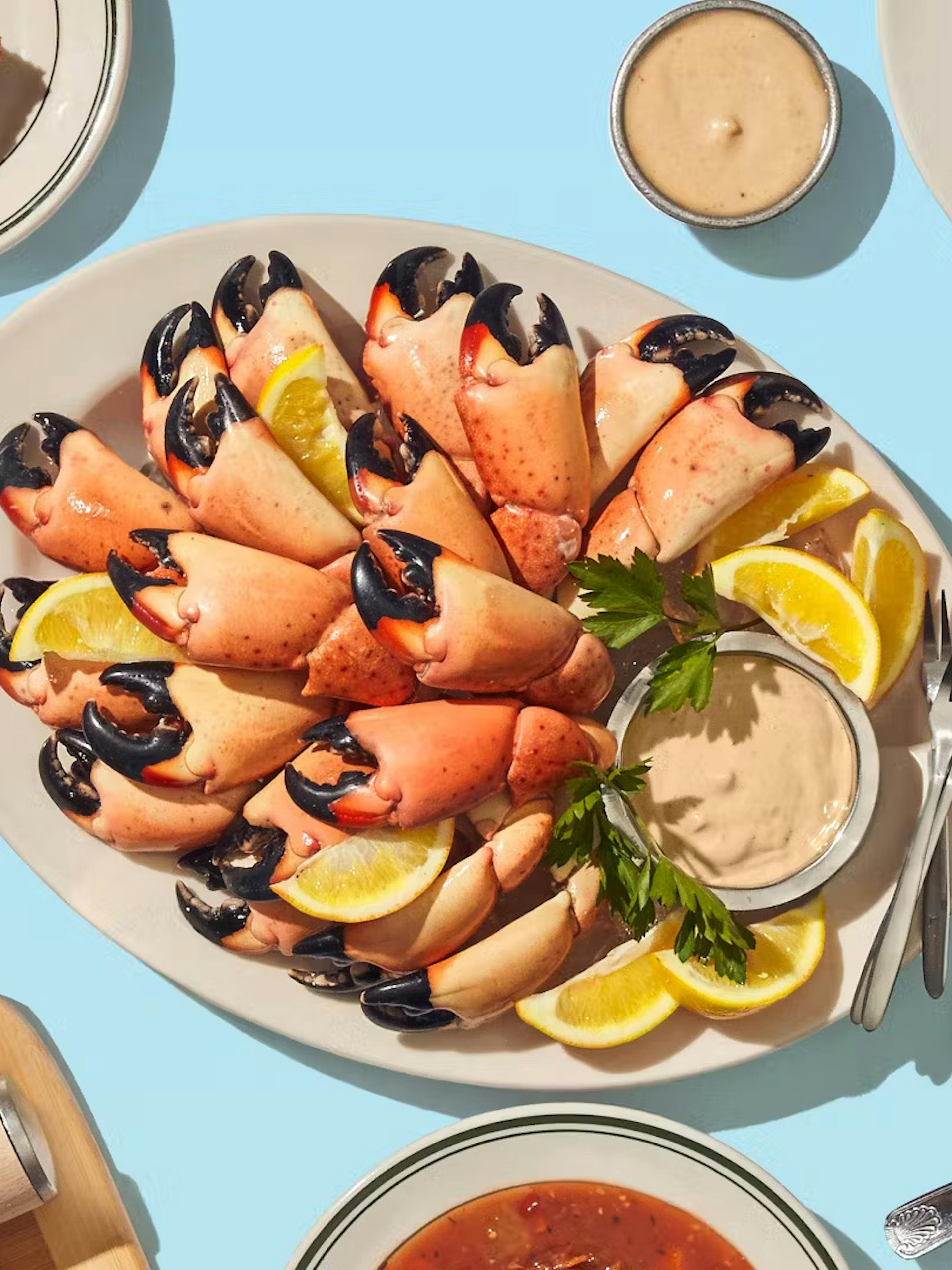 JAW-DROPPING EASTER DINNERS