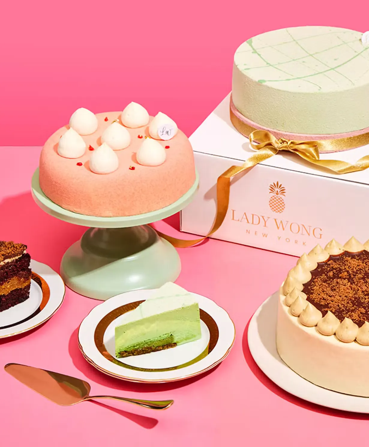 Elegant Cakes & Sweets