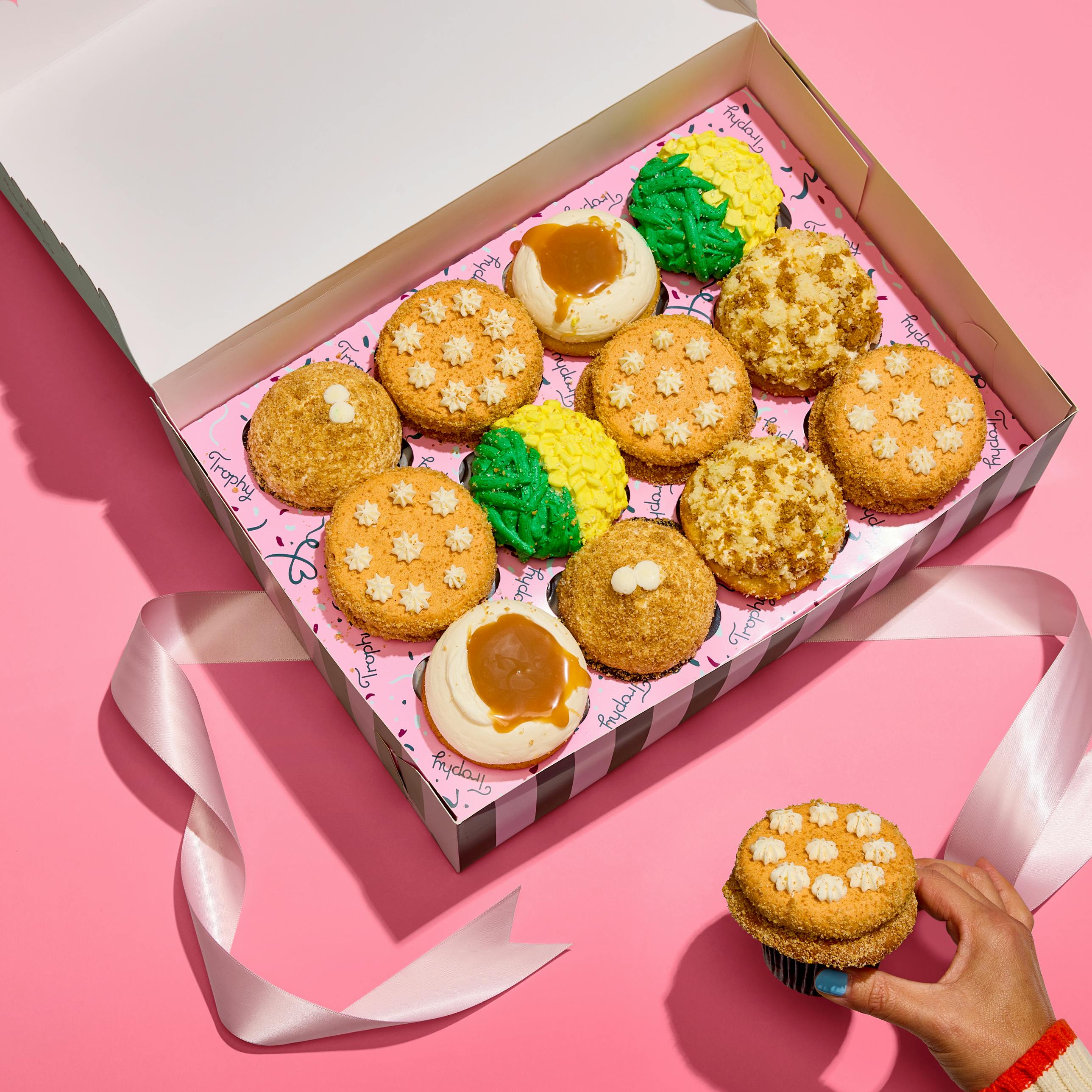 Fashionable & Feast-Worthy Gifts