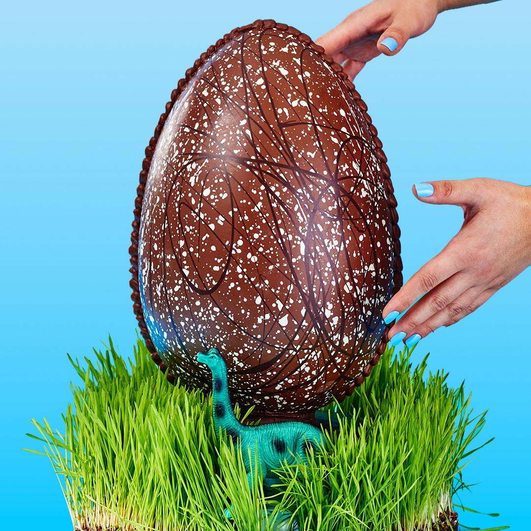 BEAUTIFUL, HANDMADE CHOCOLATE EGGS