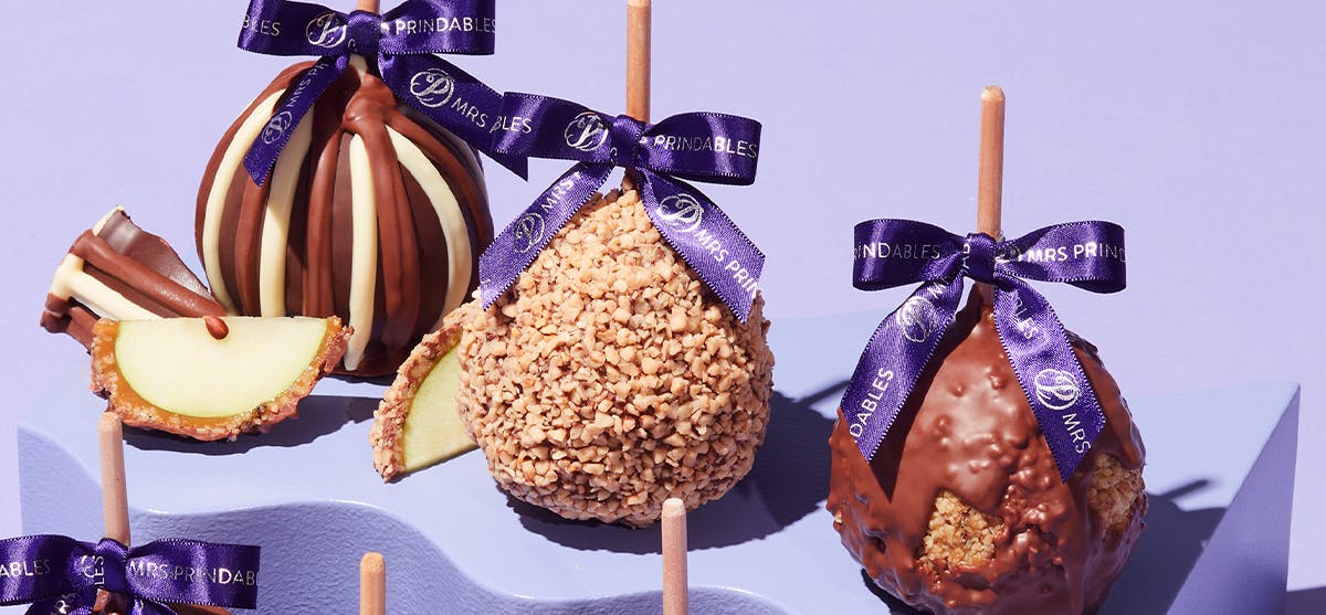 アールデコ カップル フィギュリン Mrs. Prindables Gourmet Caramel Apples