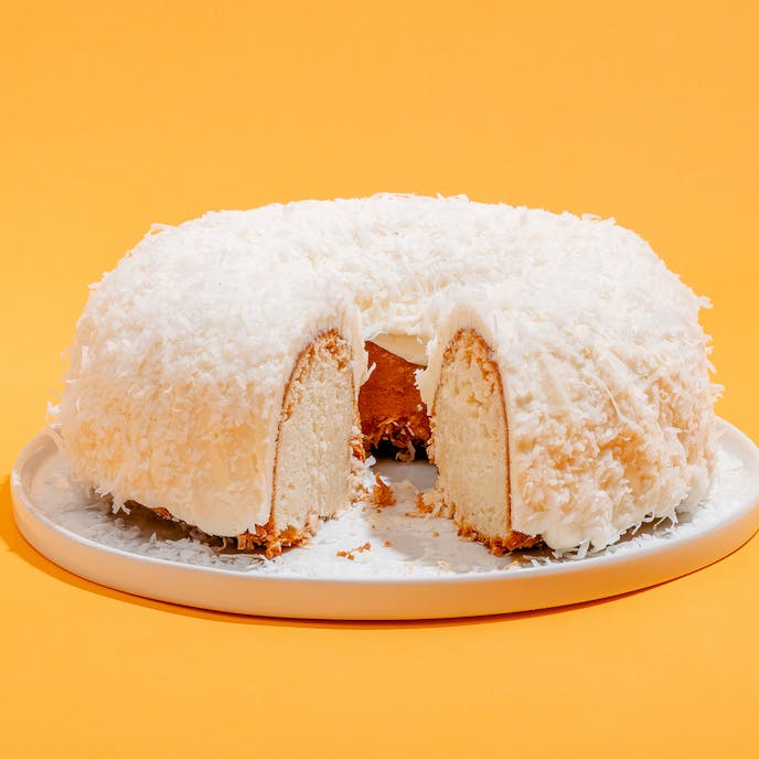 White Chocolate Coconut “Tom Cruise” Bundt Cake How To Do Easy