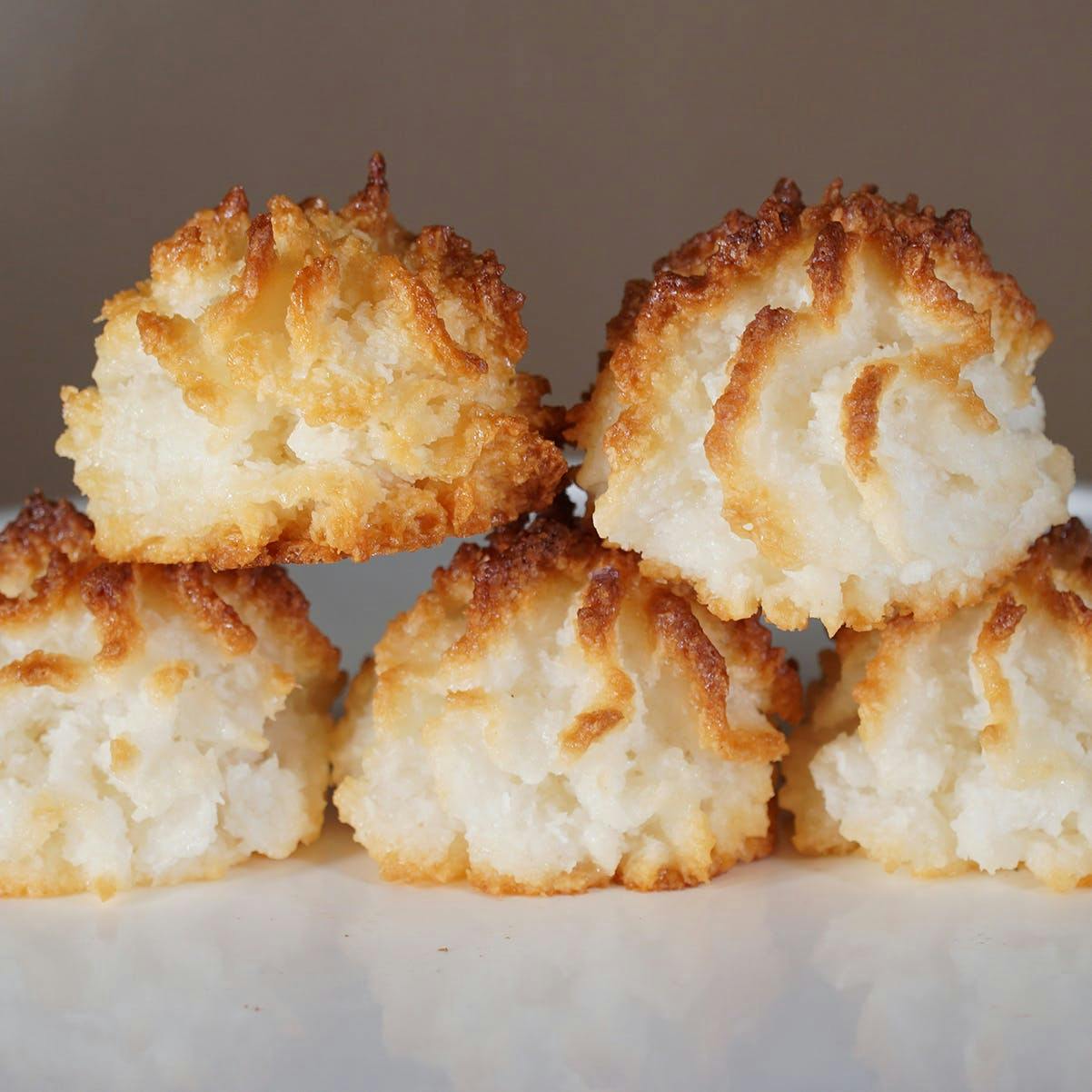 Traditional Macaroon - 8 Pack by MacBaby - Alternate image 1