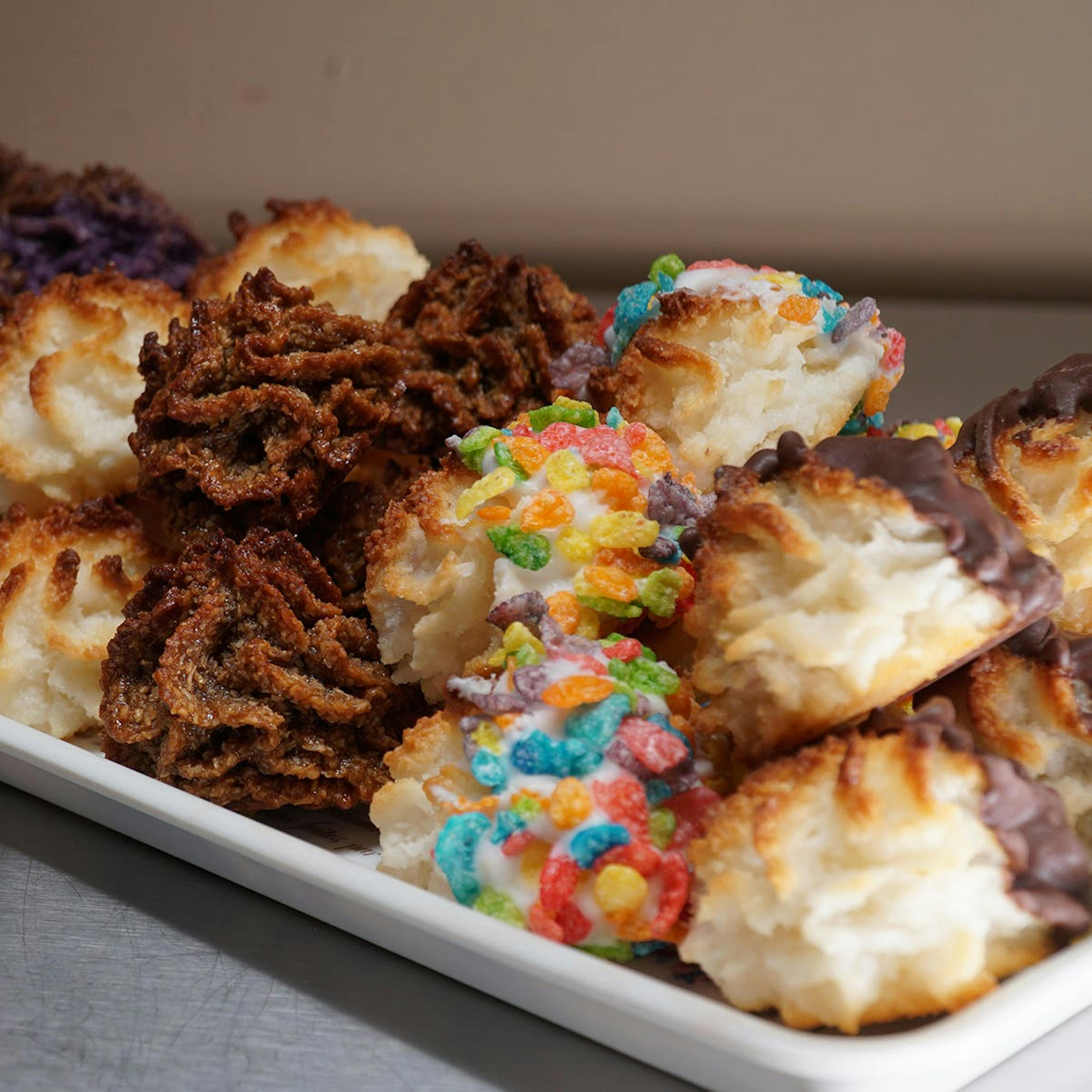 MacBaby Macaroons - Choose Your Own 20 Pack by MacBaby - Alternate image 2