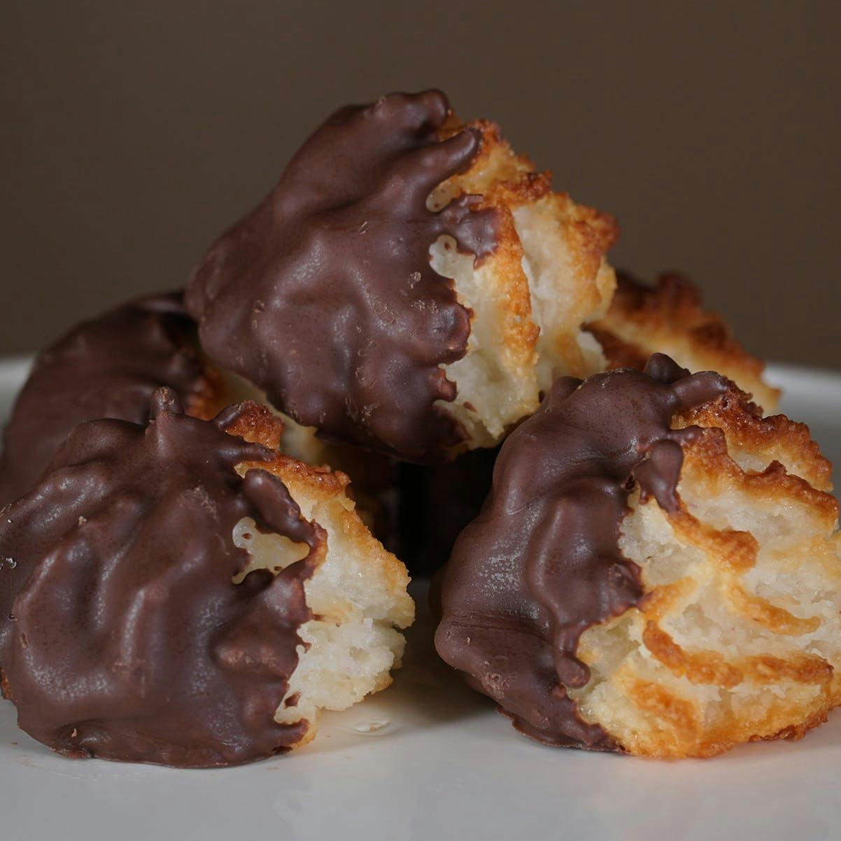 Macaroons - Choose Your Own 16 Pack by MacBaby - Alternate image 5