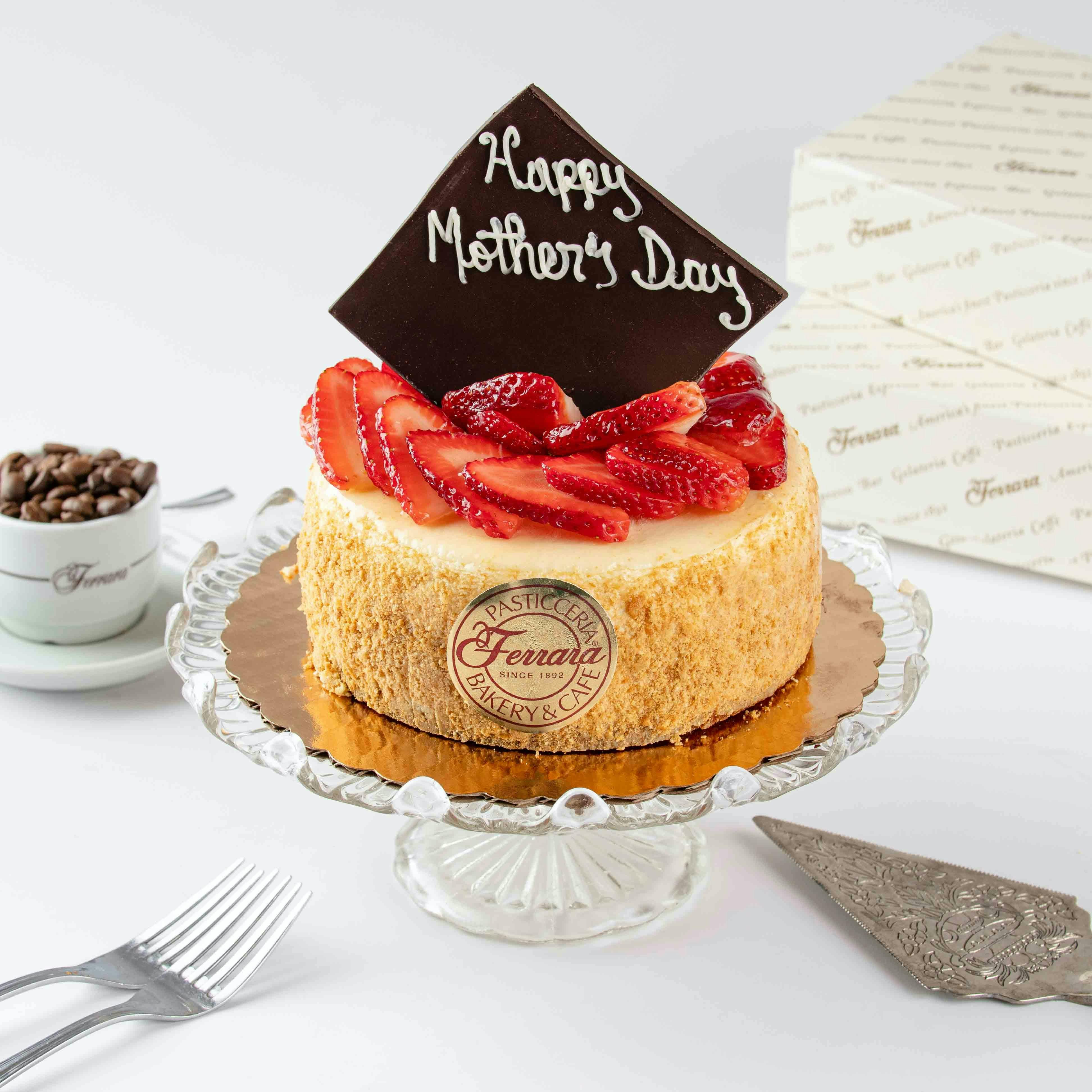 https://goldbelly.imgix.net/uploads/showcase_media_asset/image/103048/mothers-day-new-york-strawberry-cheesecake.37a2793b0bc5efb227c7531e5d13aa9f.jpg?ixlib=rails-3.0.2