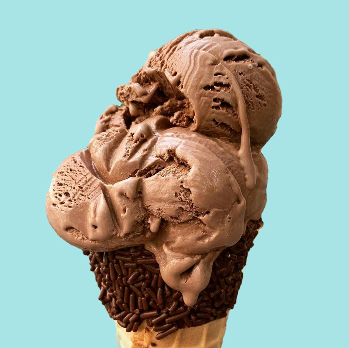 Chocolate Ice Cream - 6 Pints by Bassetts Ice Cream - Alternate image 2