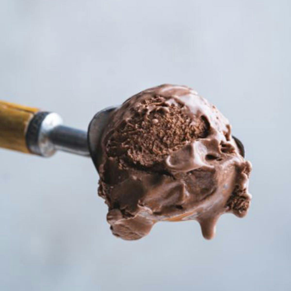 Chocolate Ice Cream - 6 Pints by Bassetts Ice Cream - Alternate image 3