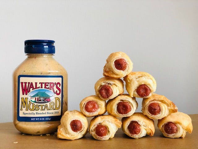 Just The Dogs + Pigs in a Blanket by Walter's Hot Dogs - Alternate image 1