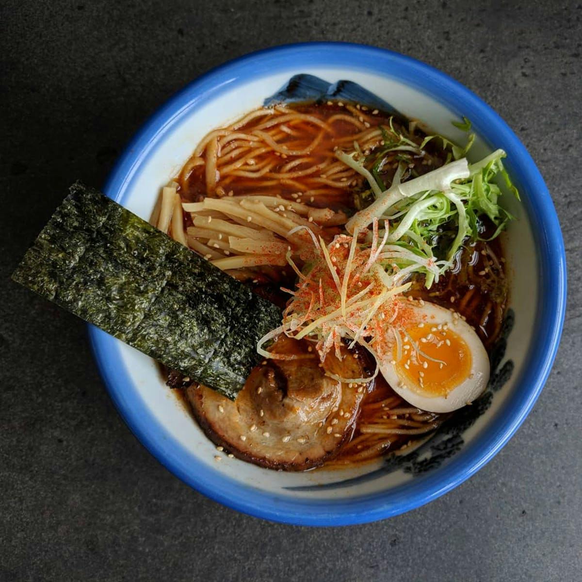 https://goldbelly.imgix.net/uploads/showcase_media_asset/image/106493/yuzu-ratan-ramen-kit-for-3.40f4422fa330fb8cdd1d61ca55a3e416.jpg?ixlib=rails-3.0.2