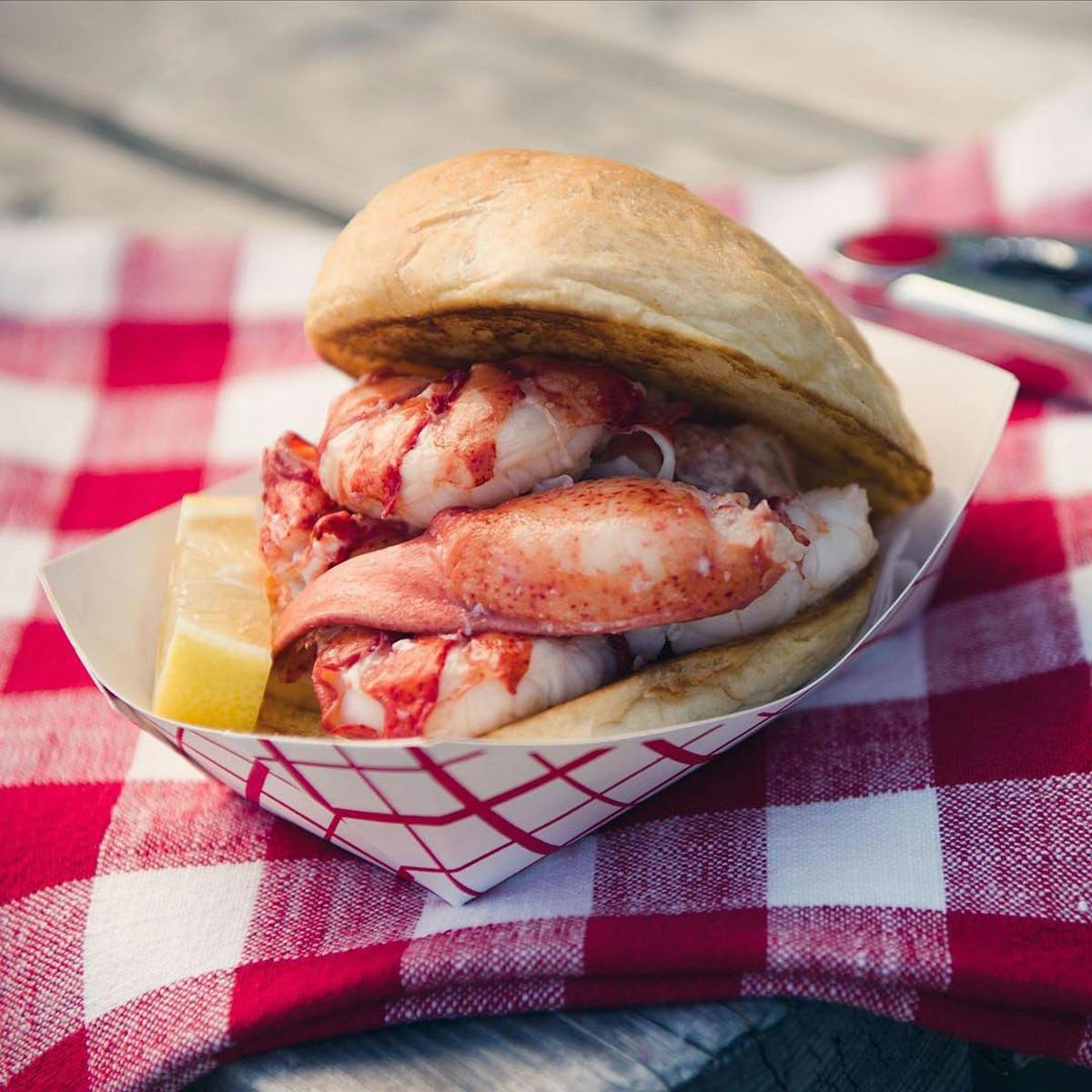 Gluten-Free Maine Lobster Roll Kit - 4 Pack by The Clam Shack - Alternate image 2