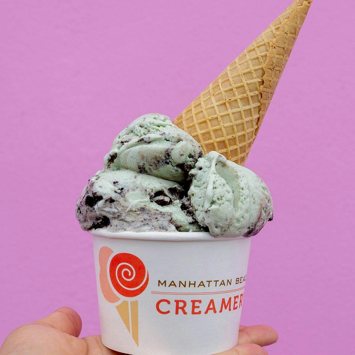 Mint Oreo Ice Cream - 5 Pints by Manhattan Beach Creamery - Alternate image 1