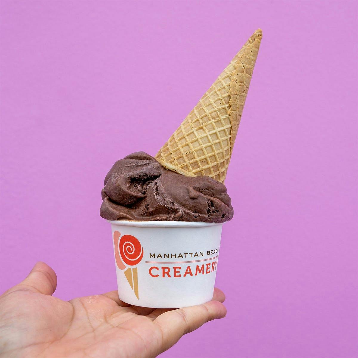 Chocolate Ice Cream - 5 Pints by Manhattan Beach Creamery - Alternate image 2