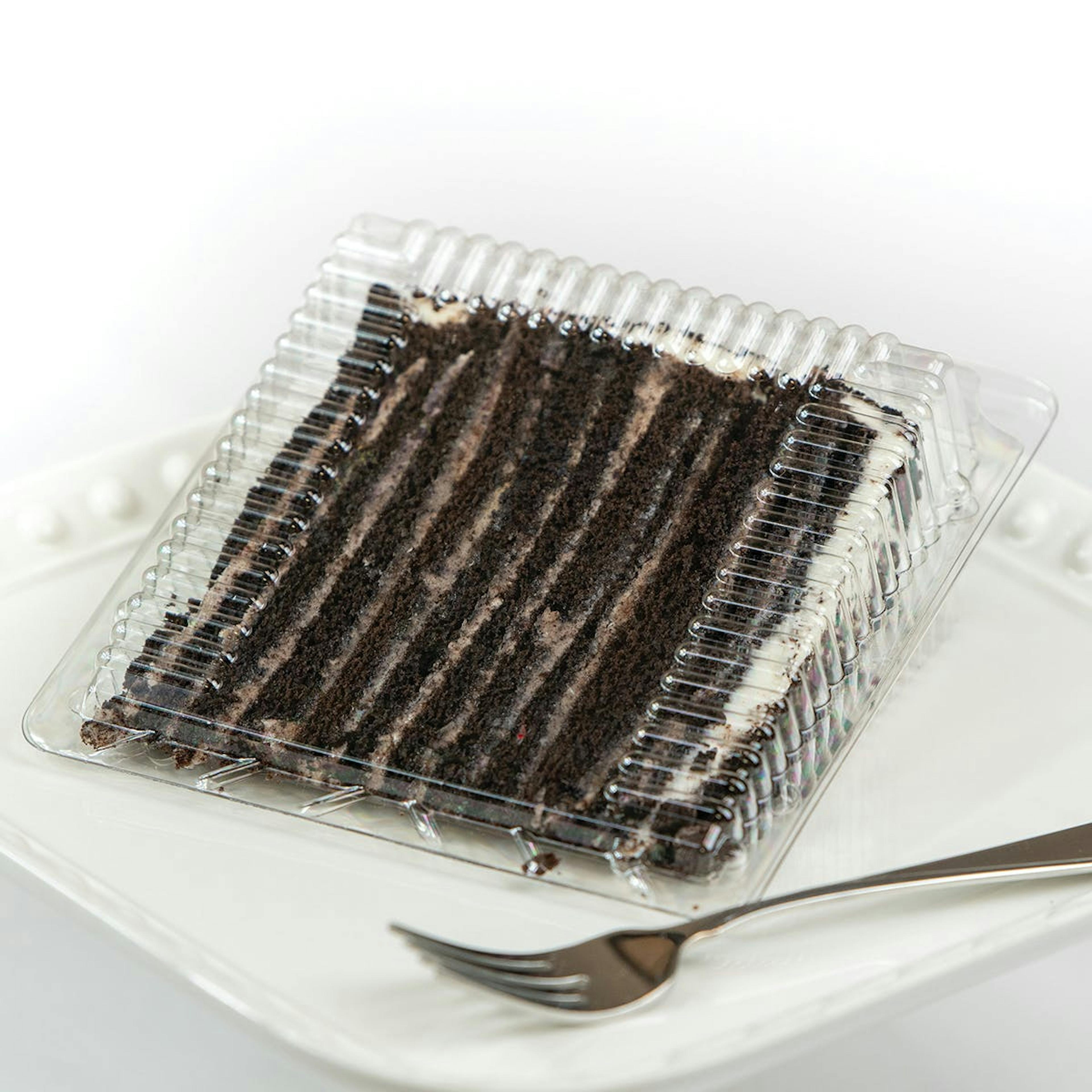 Smith Island Cake Slice Assortment - 6 Slices by Charm City Kosher - Alternate image 4