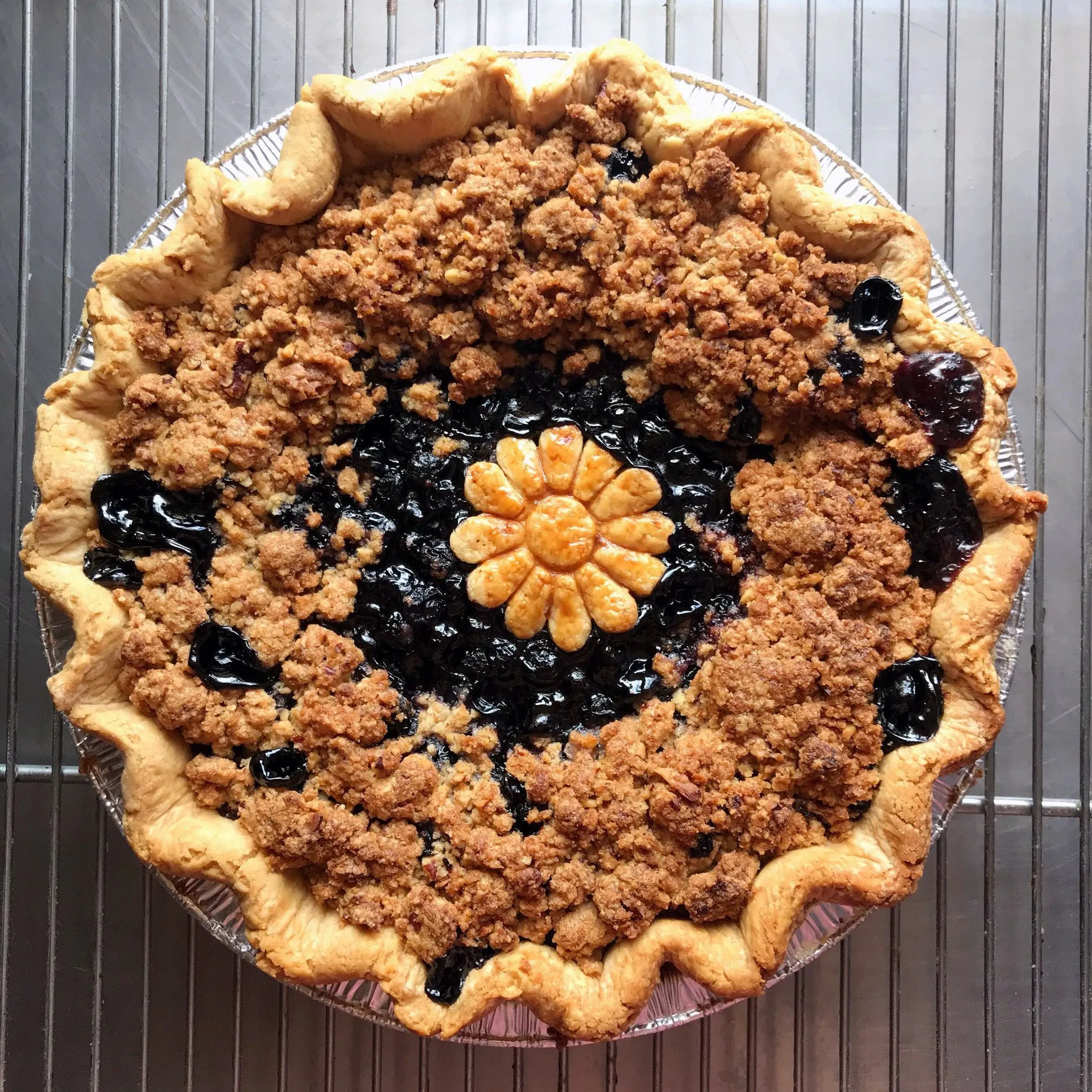 Blueberry Pie with Pecan Streusel by Piedaho