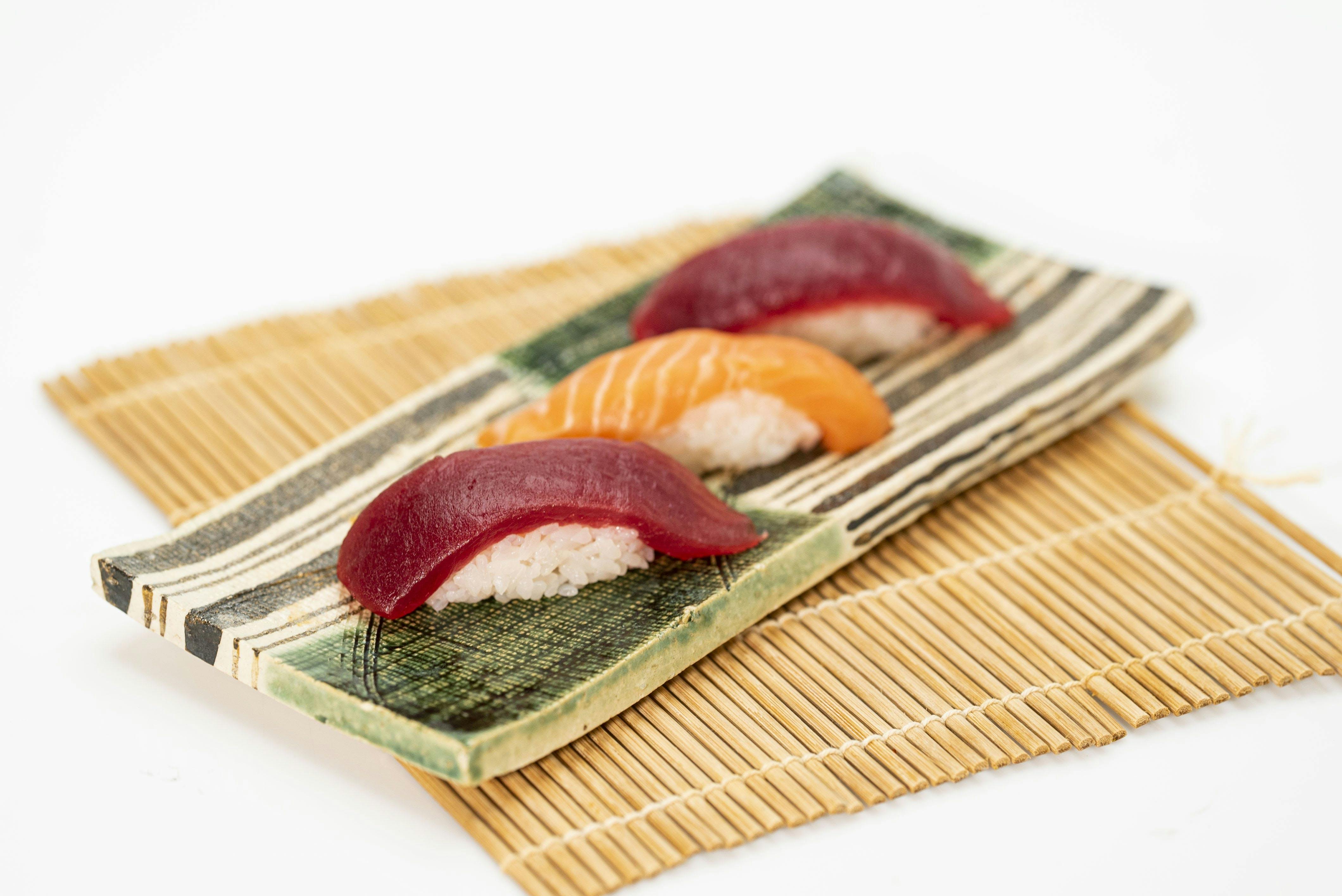 Honolulu Fish Co. Nigiri & Maki Roll Home Sushi Kit by Honolulu Fish Company - Alternate image 1