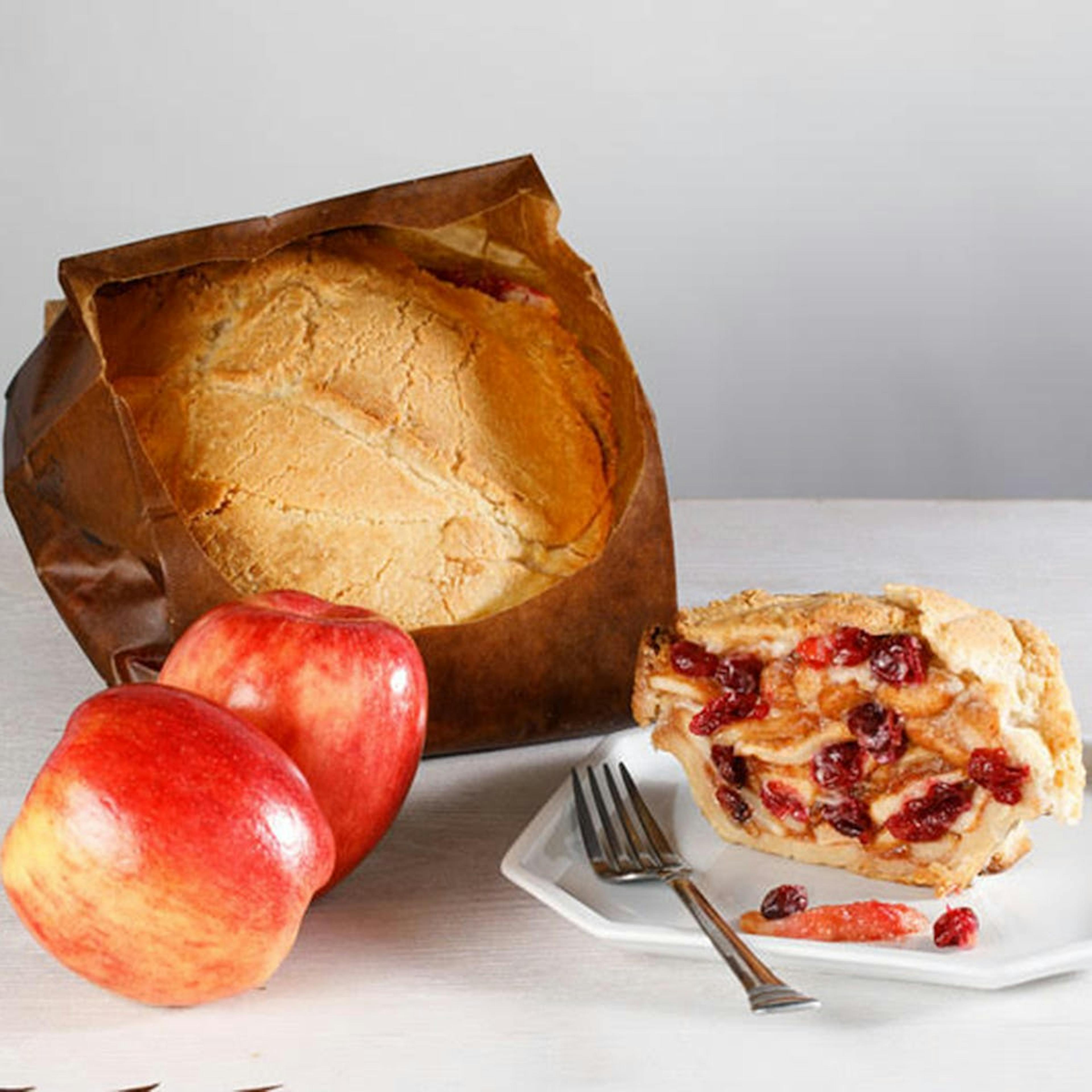 Apple Pie Baked in a Paper Bag® + Mini Ham by The Elegant Farmer - Alternate image 2