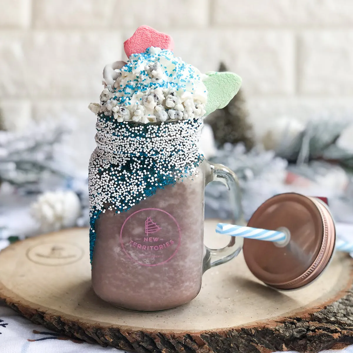 Holiday Winter Wonderland Milkshake Kit for 8 by New Territories