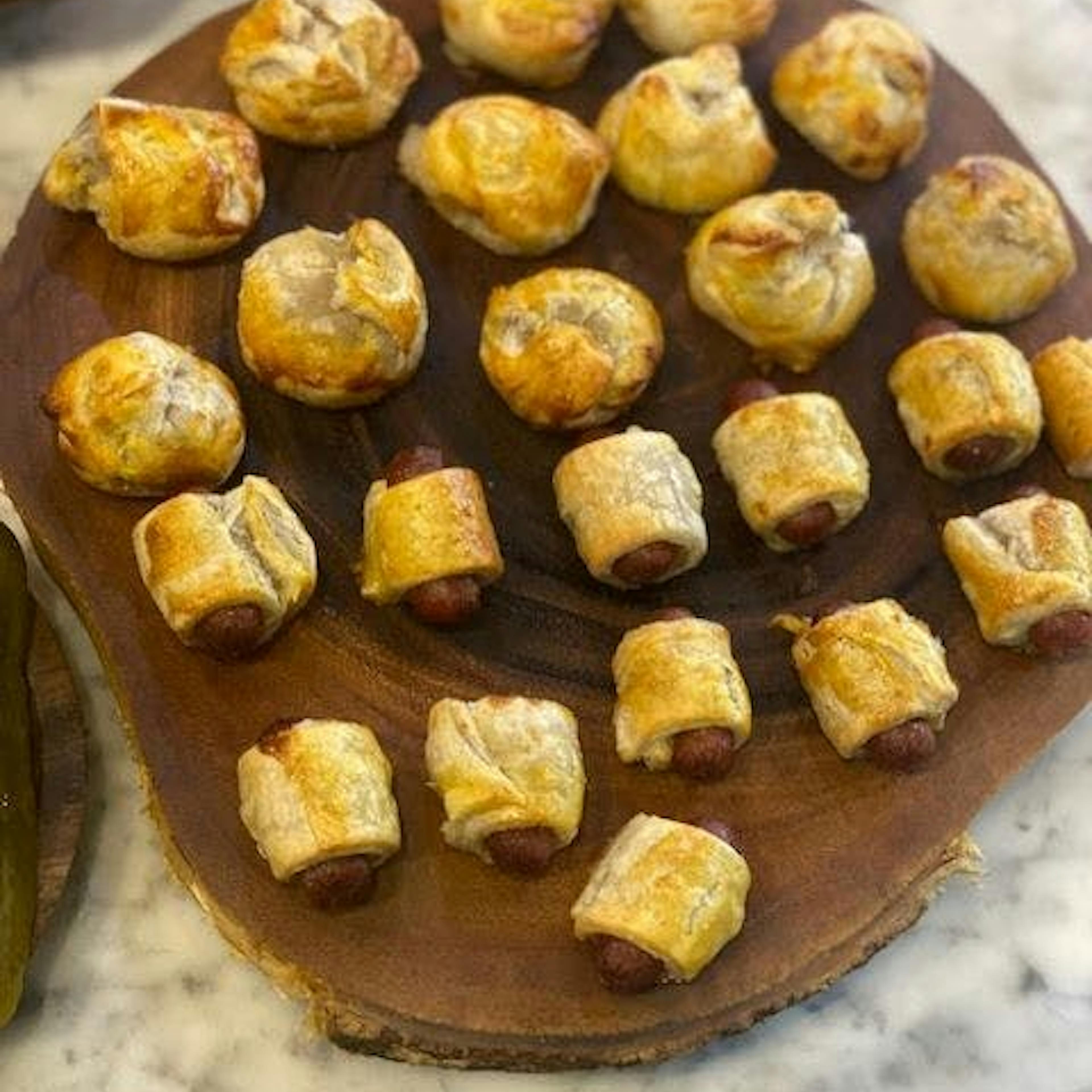 Game Day Spread for 6-8 by Mendy's Kosher Delicatessen - Alternate image 2