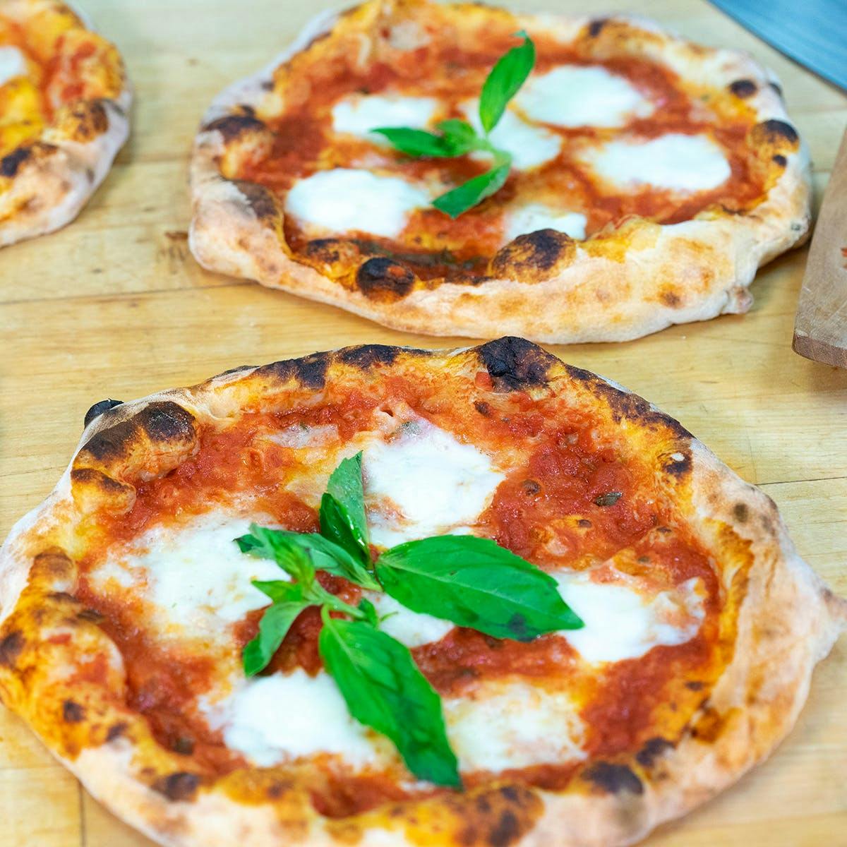 Neapolitan Margherita Pizza 4 Pack By Carlos Bakery Goldbelly