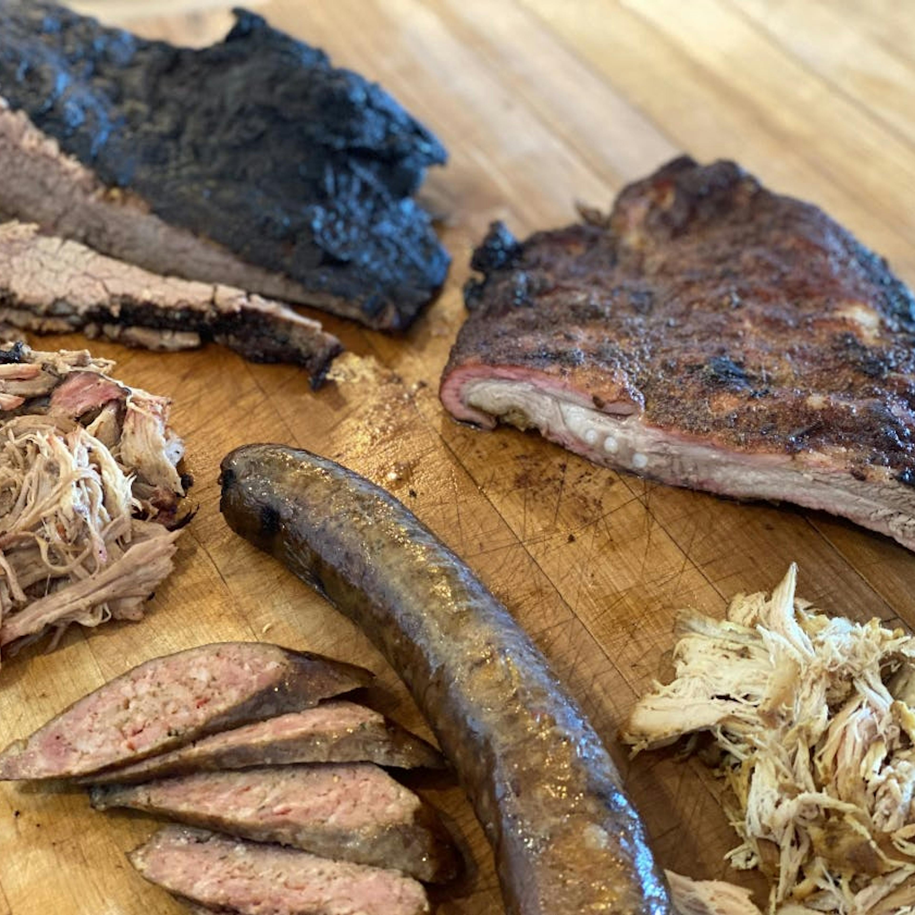 The Volunteer BBQ Sampler for 12 by Fainmous BBQ - Alternate image 3