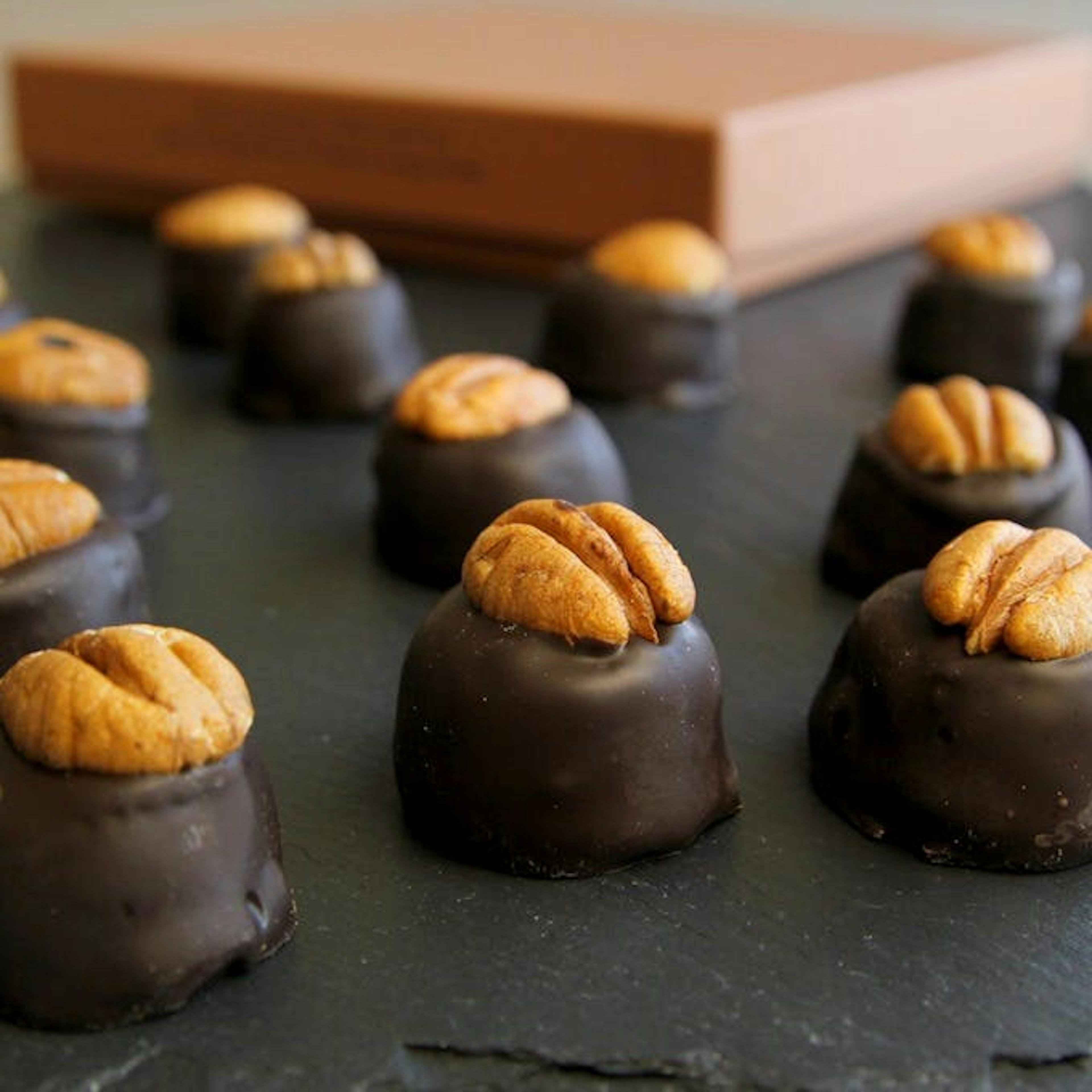 Kentucky Bourbon Ball + Mint Julep Combo by Woodford Reserve - Alternate image 3