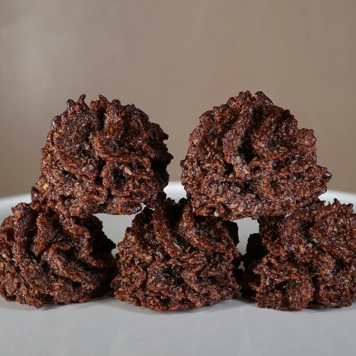 Brownie Macaroons - 8 Pack by MacBaby