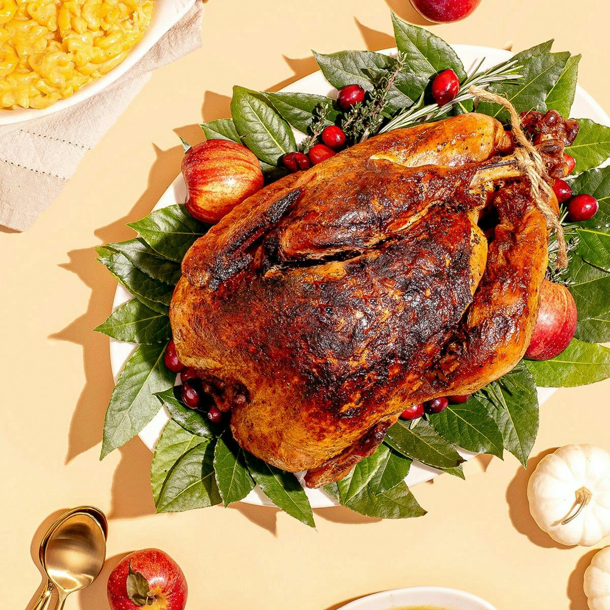 https://goldbelly.imgix.net/uploads/showcase_media_asset/image/134202/cajun-spicy-deep-fried-turkey.7117f84c49cfe934cf4dcfba07ffc871.jpg?ixlib=rails-3.0.2