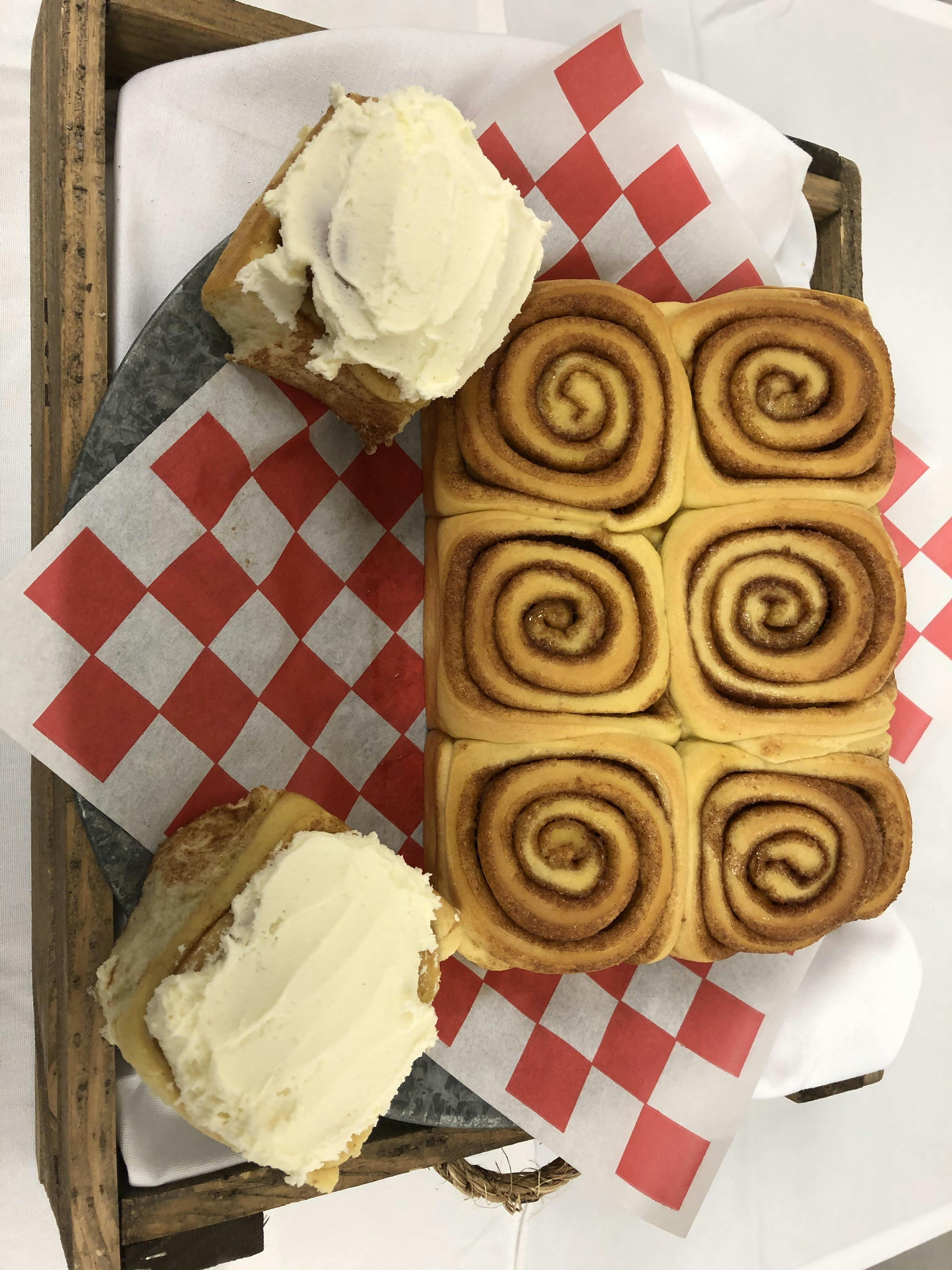 Cinnamon Rolls 12 Pack