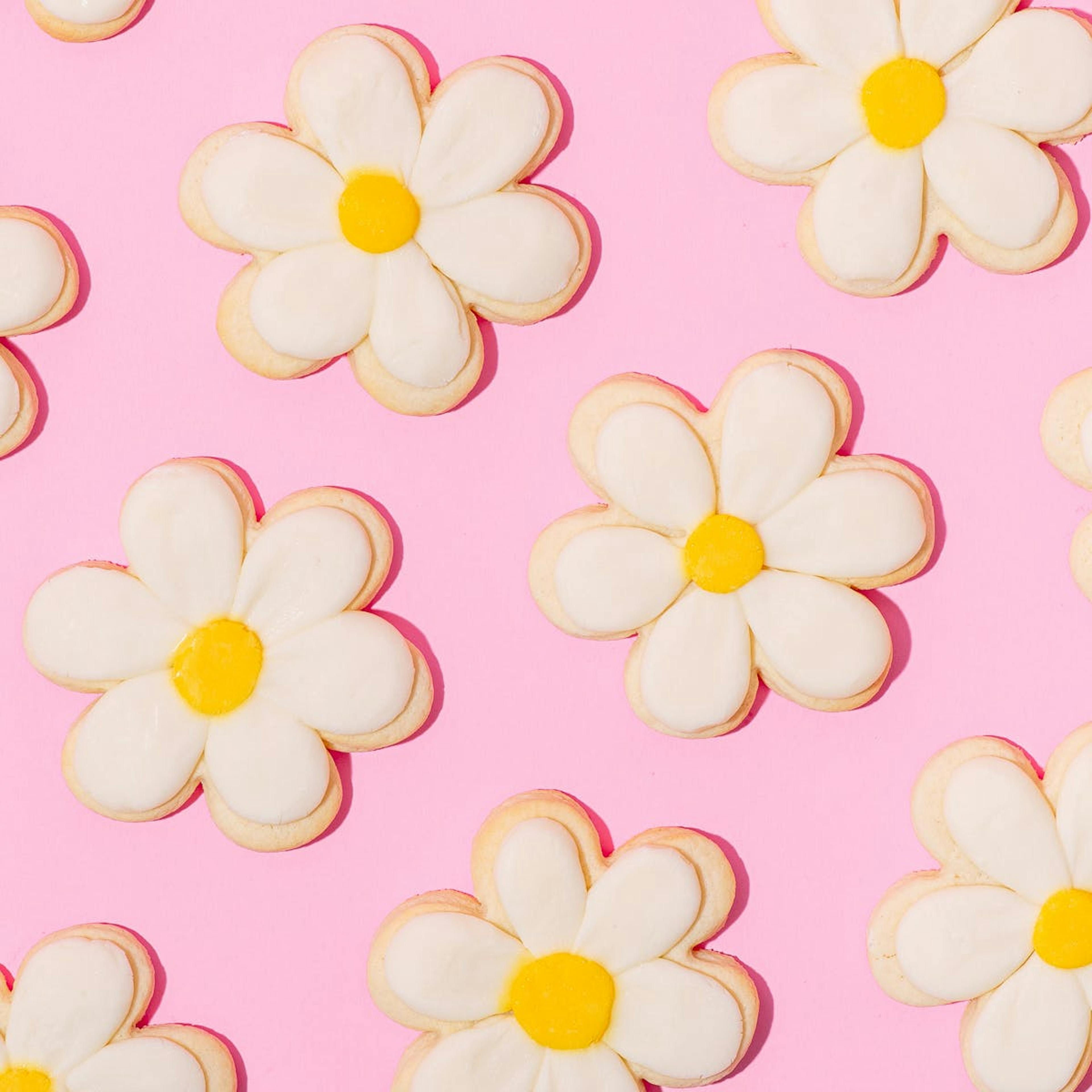 Daisy Sugar Cookies - 10 Pack by Elle's Belles Bakery
