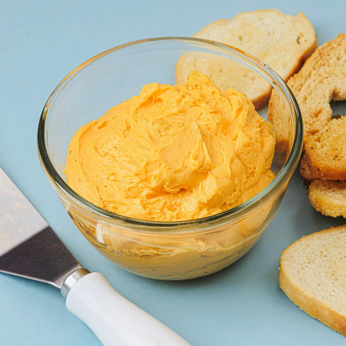 Cheddar Cheese Spread Appetizer Kit by Johnny Cace's - Alternate image 2