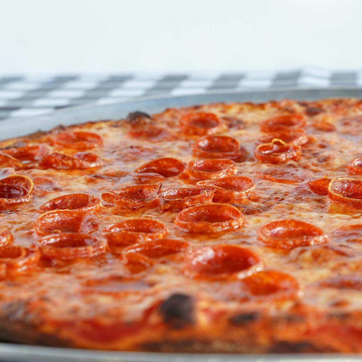 Hot Honey Pepperoni Crunchy Thin Pizza - 4 Pack by Calabria Pizzeria - Alternate image 3