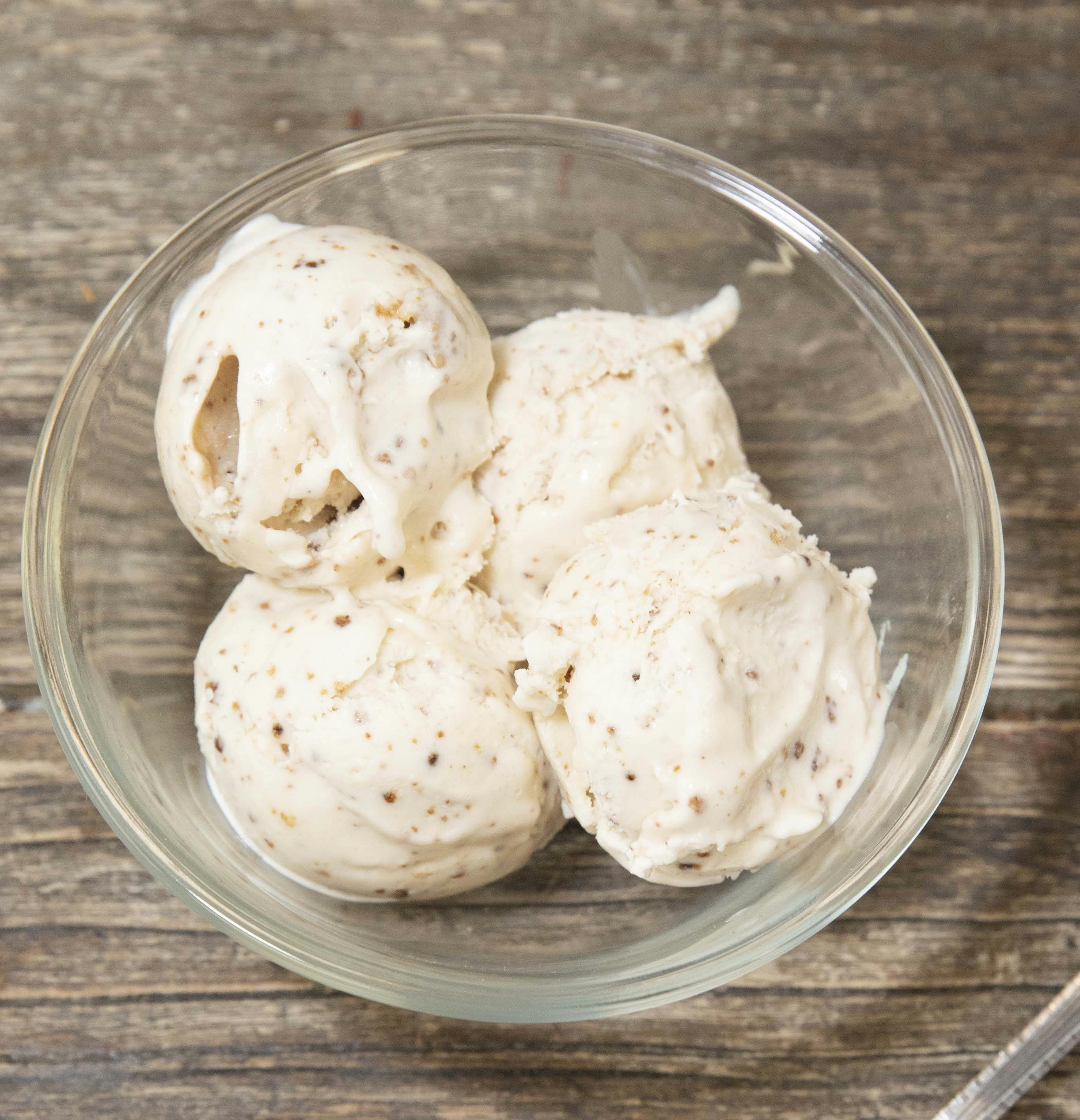 Cookies & Cream Artisan Ice Cream - 6 Pints by Cream + Sugar - Alternate image 1