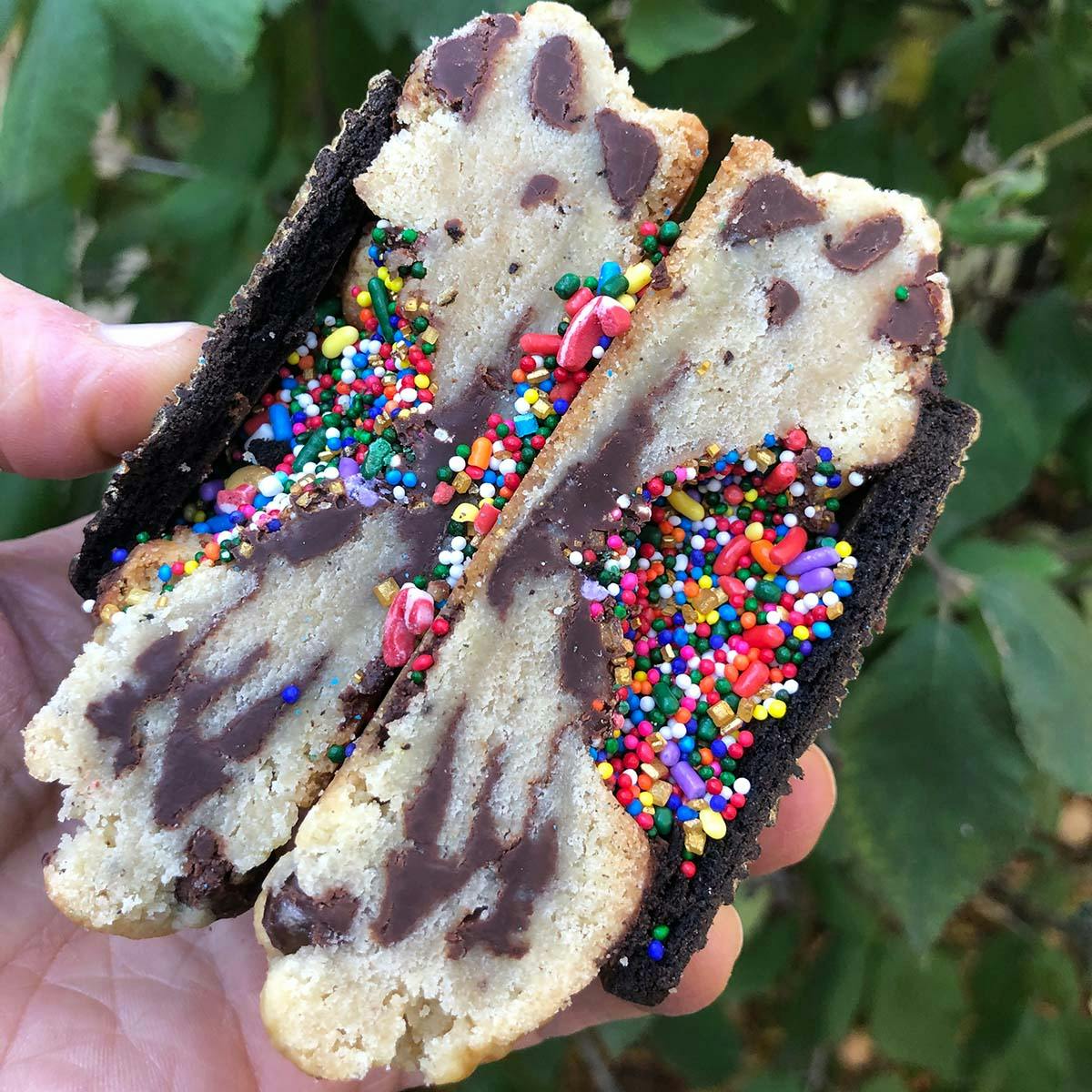 Party Harder GIANT Cookies Pack by Big Fat Cookie - Alternate image 1