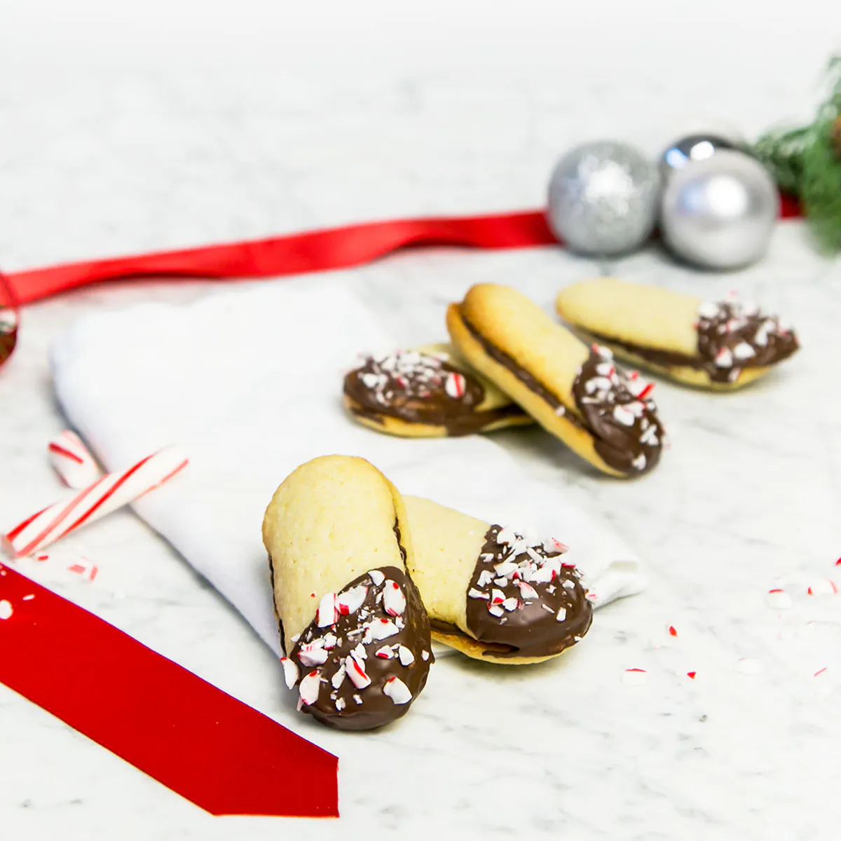 Holiday Mint Chocolate Sandwich Cookies DIY Baking Kit by Red Velvet NYC