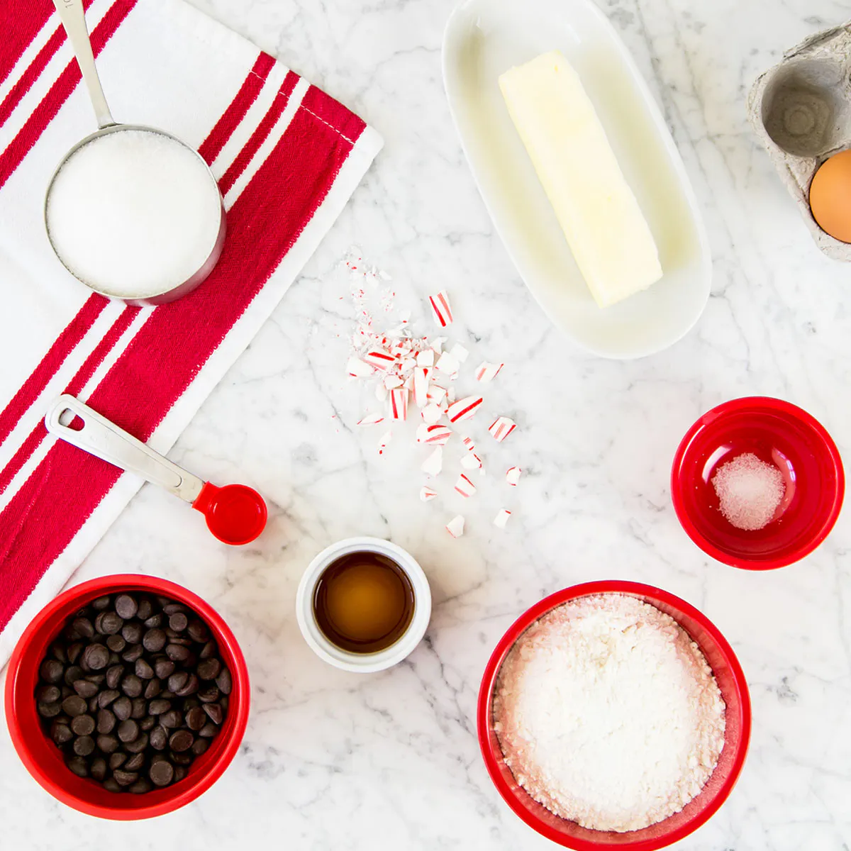 Holiday Mint Chocolate Sandwich Cookies DIY Baking Kit by Red Velvet NYC - Alternate image 1