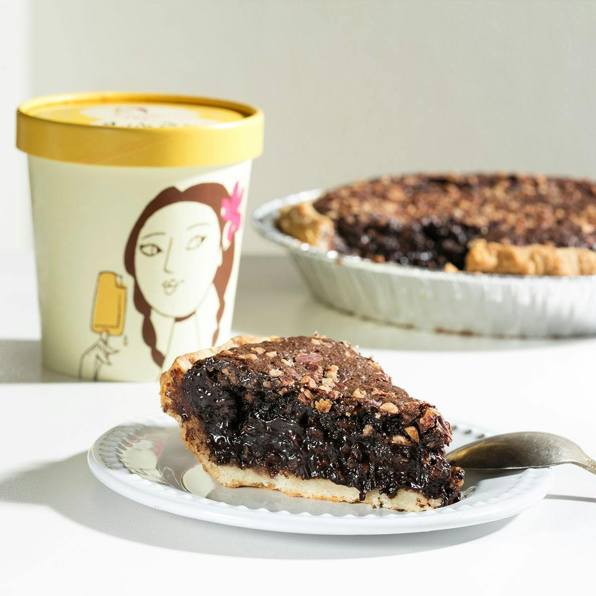 Mexican Chocolate Pecan Pie + Ice Cream by La Newyorkina