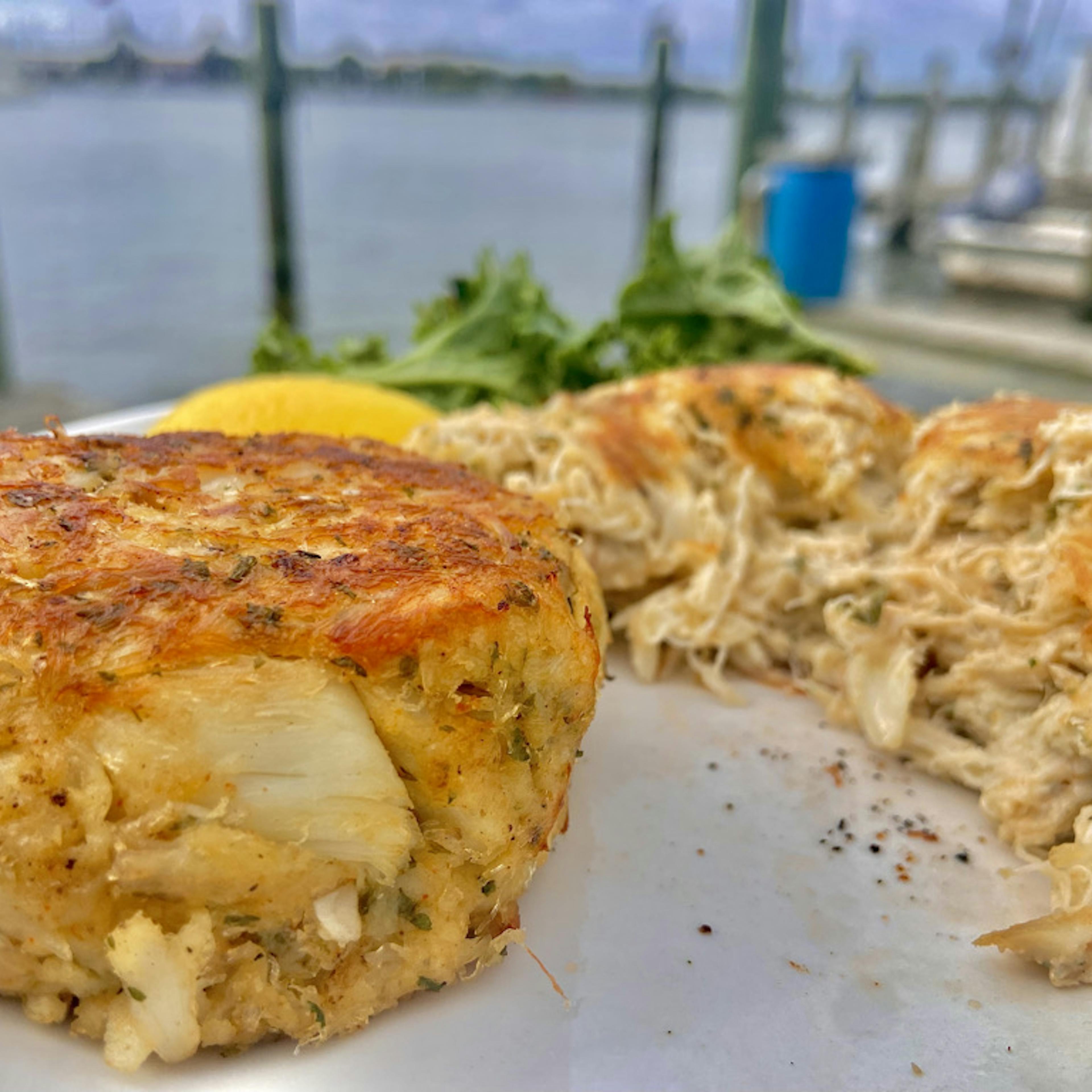 Traditional Crab Cakes - 4 Pack by Harris Crab House - Alternate image 2
