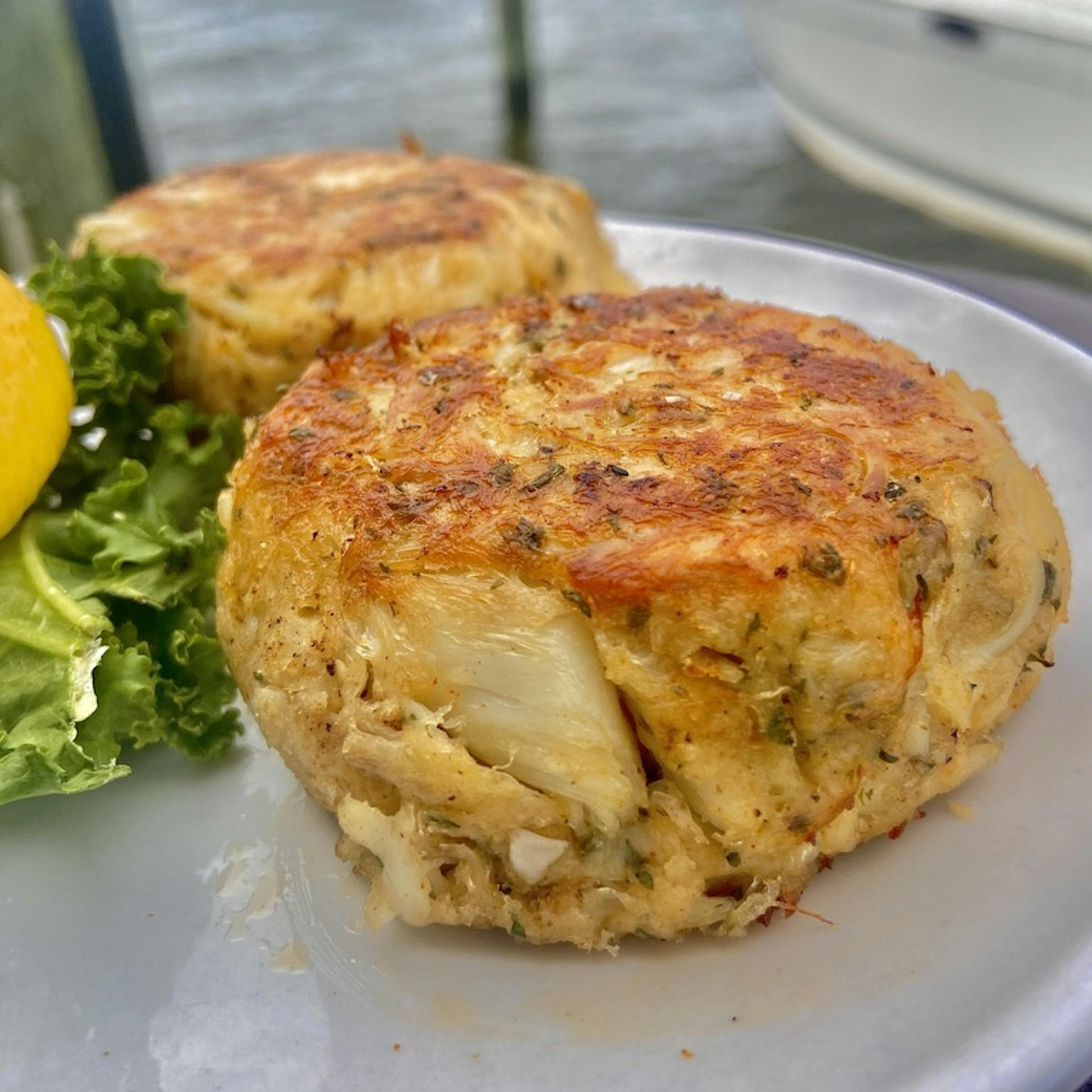 Traditional Crab Cakes - 8 Pack by Harris Crab House