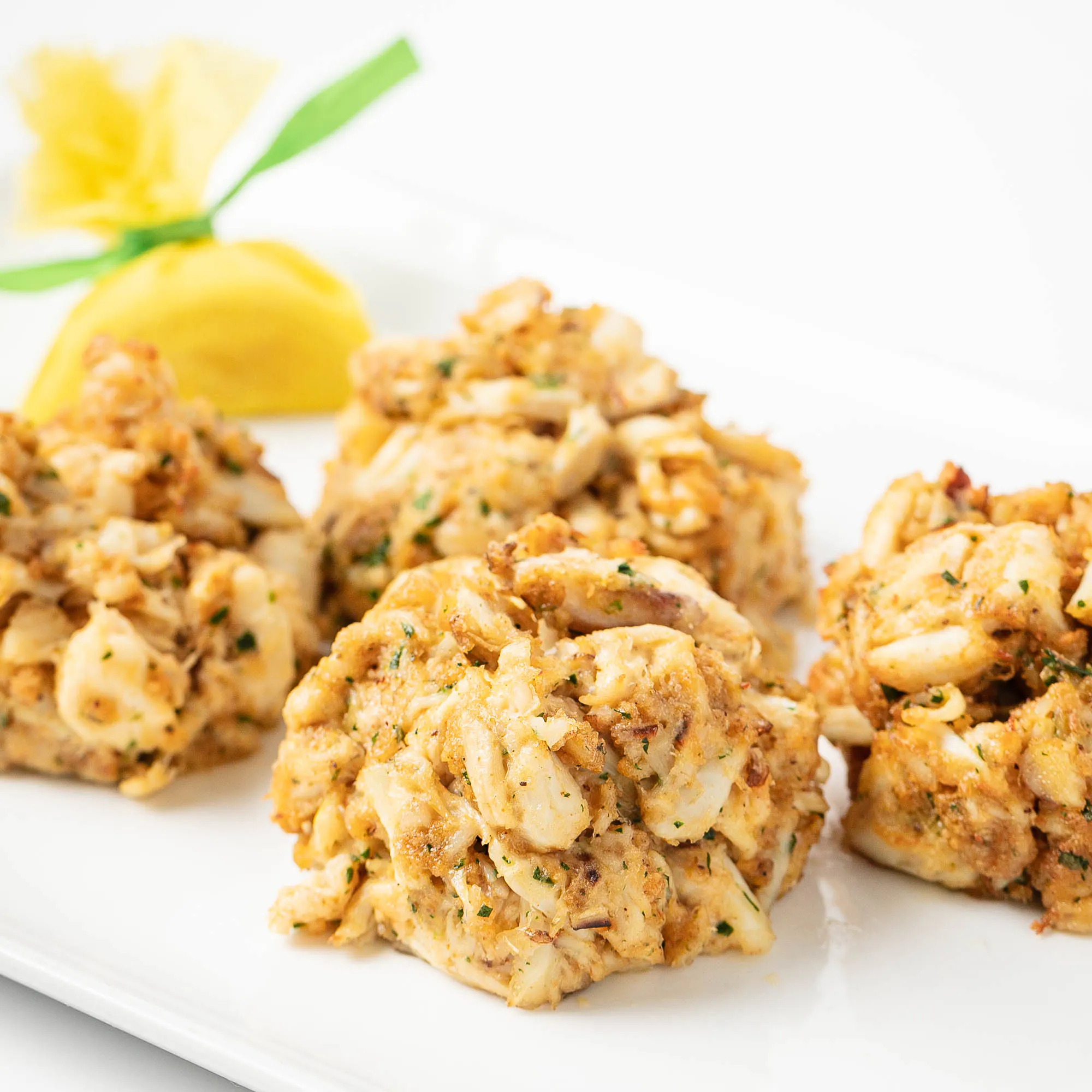 Jumbo Lump Crab Cakes 8 Pack by Clyde's Goldbelly