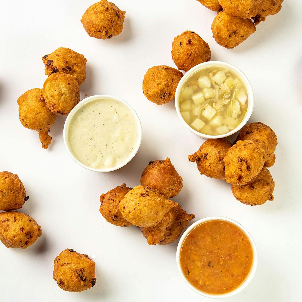 Half Gallon Clam Chowder + 12 FREE Clam Cakes by Iggy's