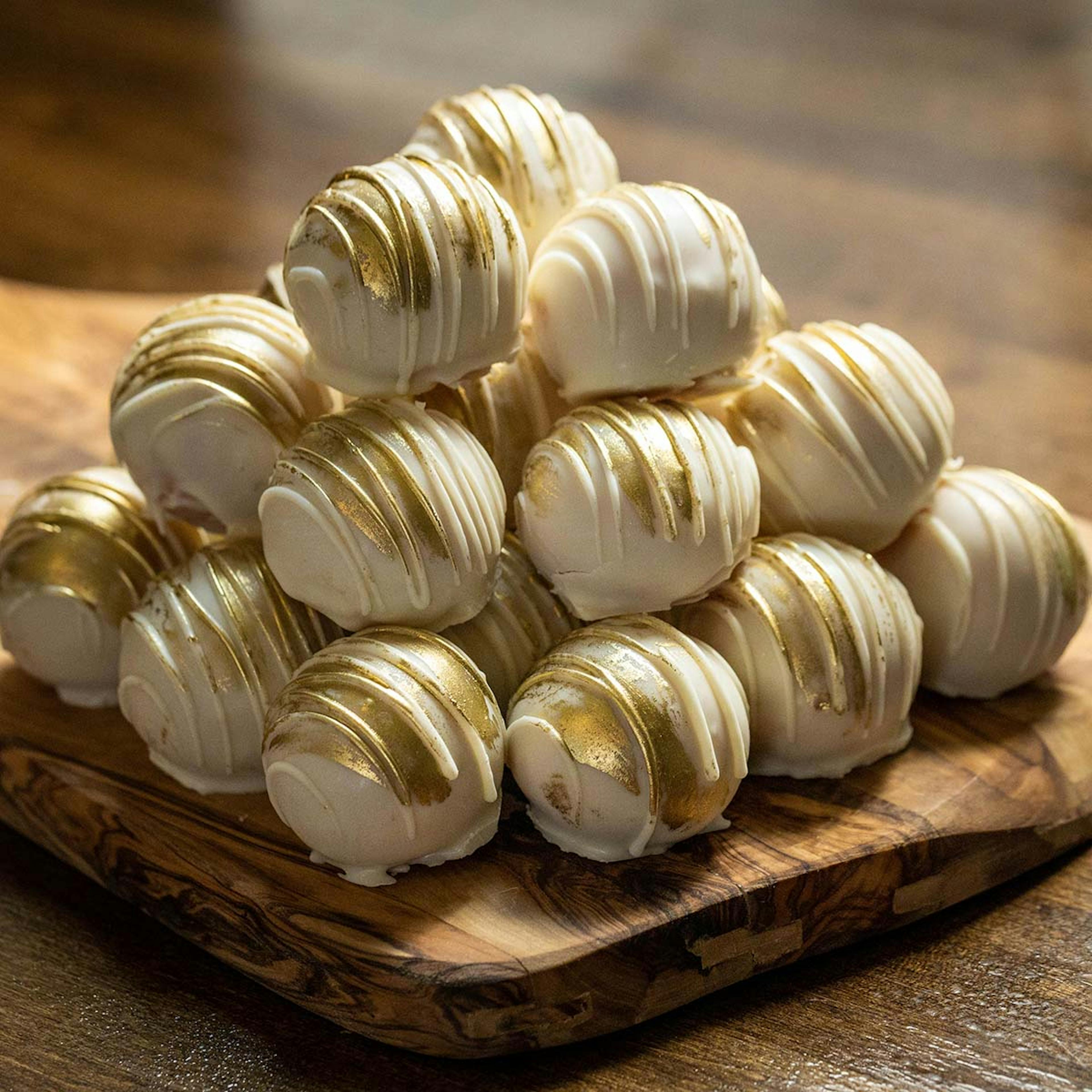 Strawberry Champagne Cake Balls - 22 Pack by 4 Rivers Smokehouse