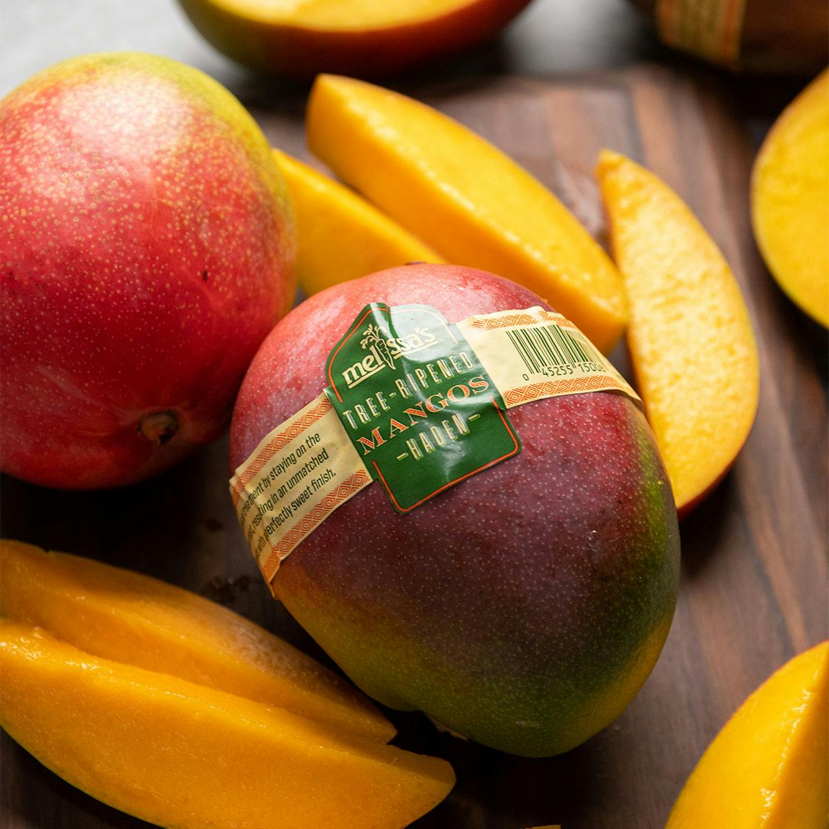 Tree-Ripened Mangoes - 4 Pack by Melissa's Produce - Alternate image 5