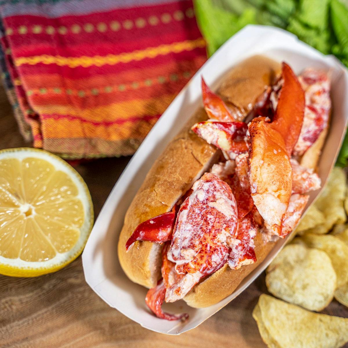 Lobster Roll Kit - 8 Pack (Frozen) by Pauli’s North End - Alternate image 4