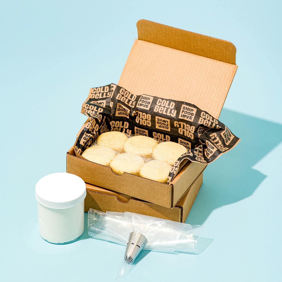 White Cupcake Decorating Kit - 12 Pack by Archie's Hough Bakeries - Alternate image 2