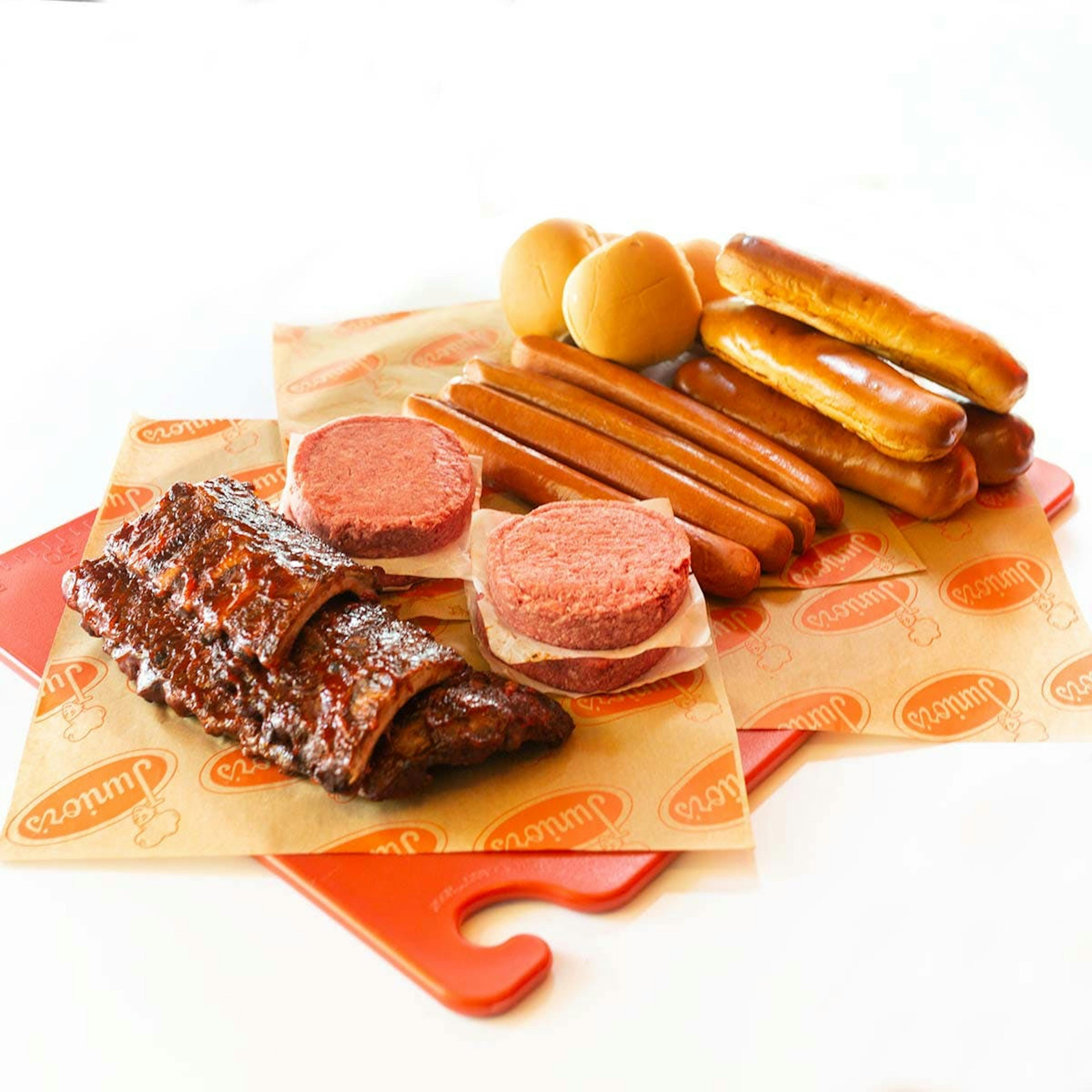 Junior’s Summer Grilling Kit for 4-6 by Junior's Restaurant