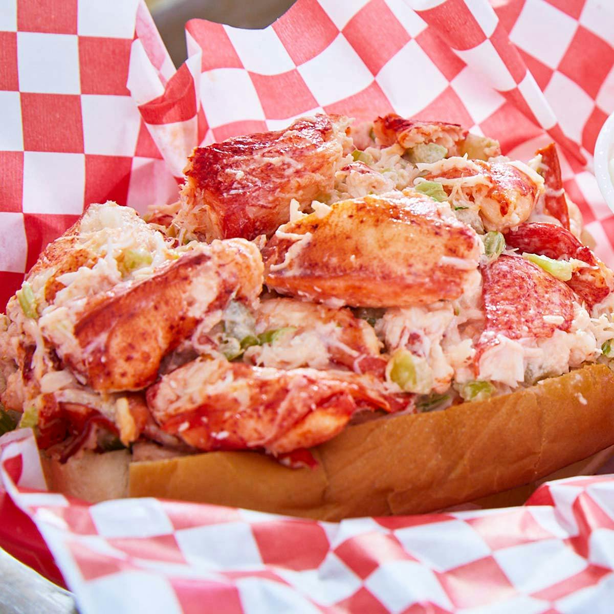 Classic Lobster Roll Kit - 4 Pack by LUNCH Lobster Roll - Alternate image 4