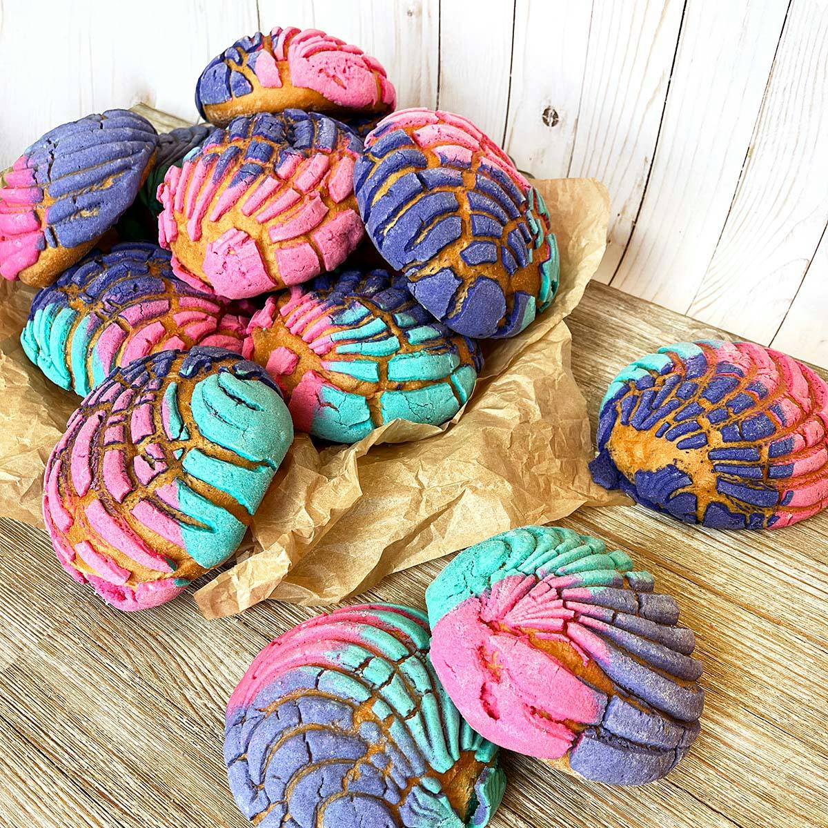 "UniConcha" Rainbow Sweet Bread - 12 Pack by El Bolillo Bakery - Alternate image 1